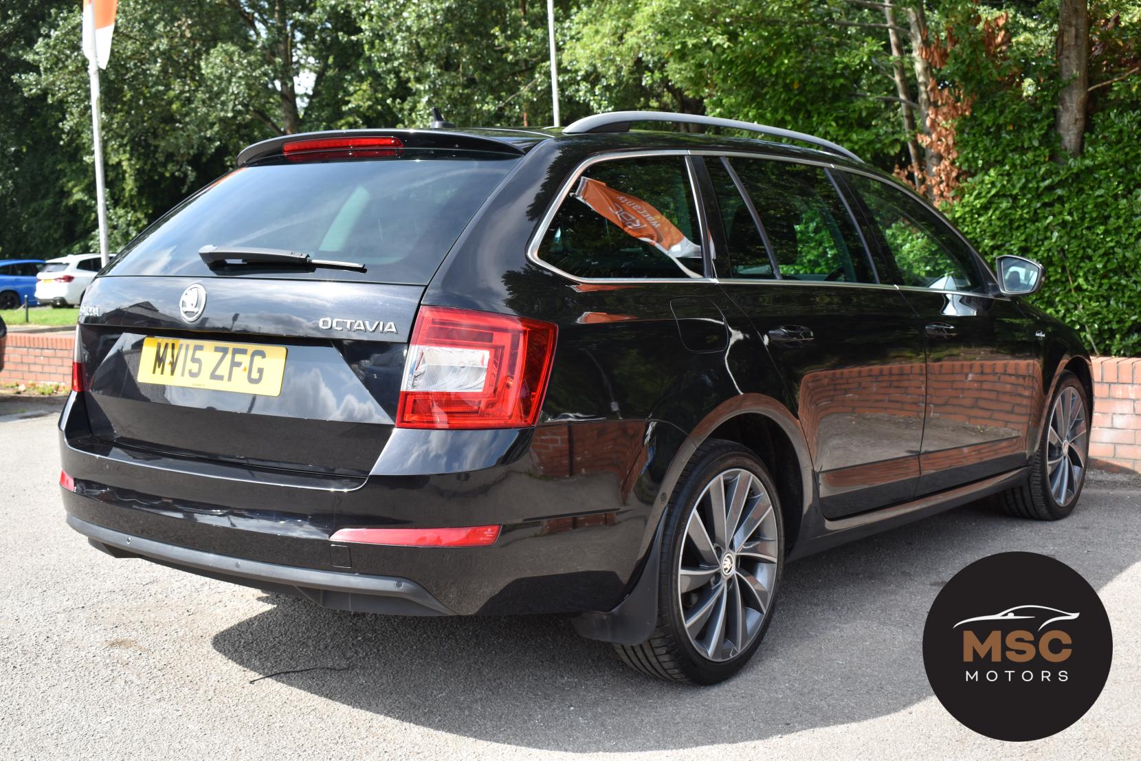 Skoda Octavia 2.0 TDI Laurin & Klement Estate 5dr Diesel Manual Euro 5 (s/s) (150 ps)