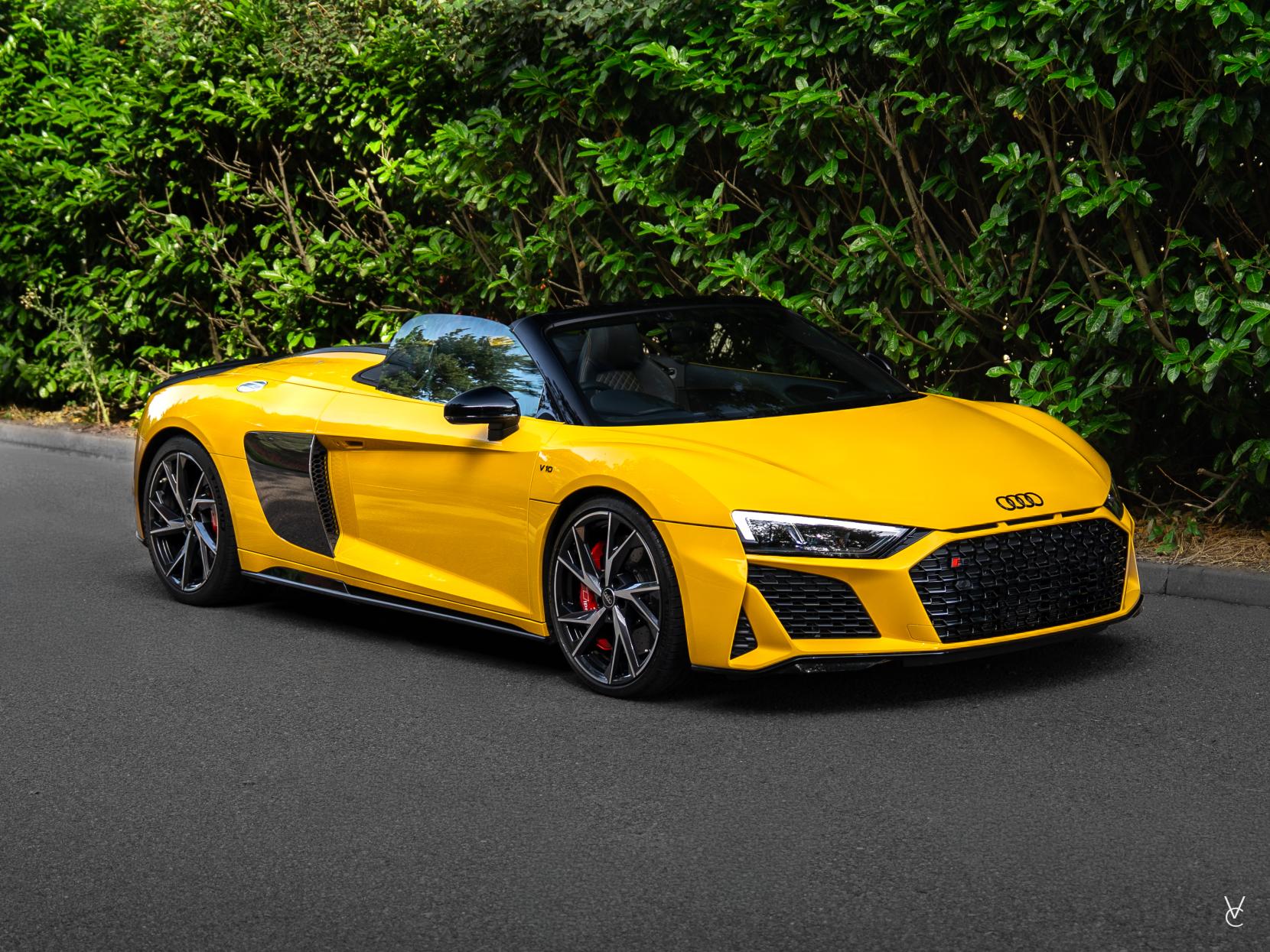 Audi R8 5.2 FSI V10 Performance Edition Spyder 2dr Petrol S Tronic quattro Euro 6 (s/s) (620 ps)