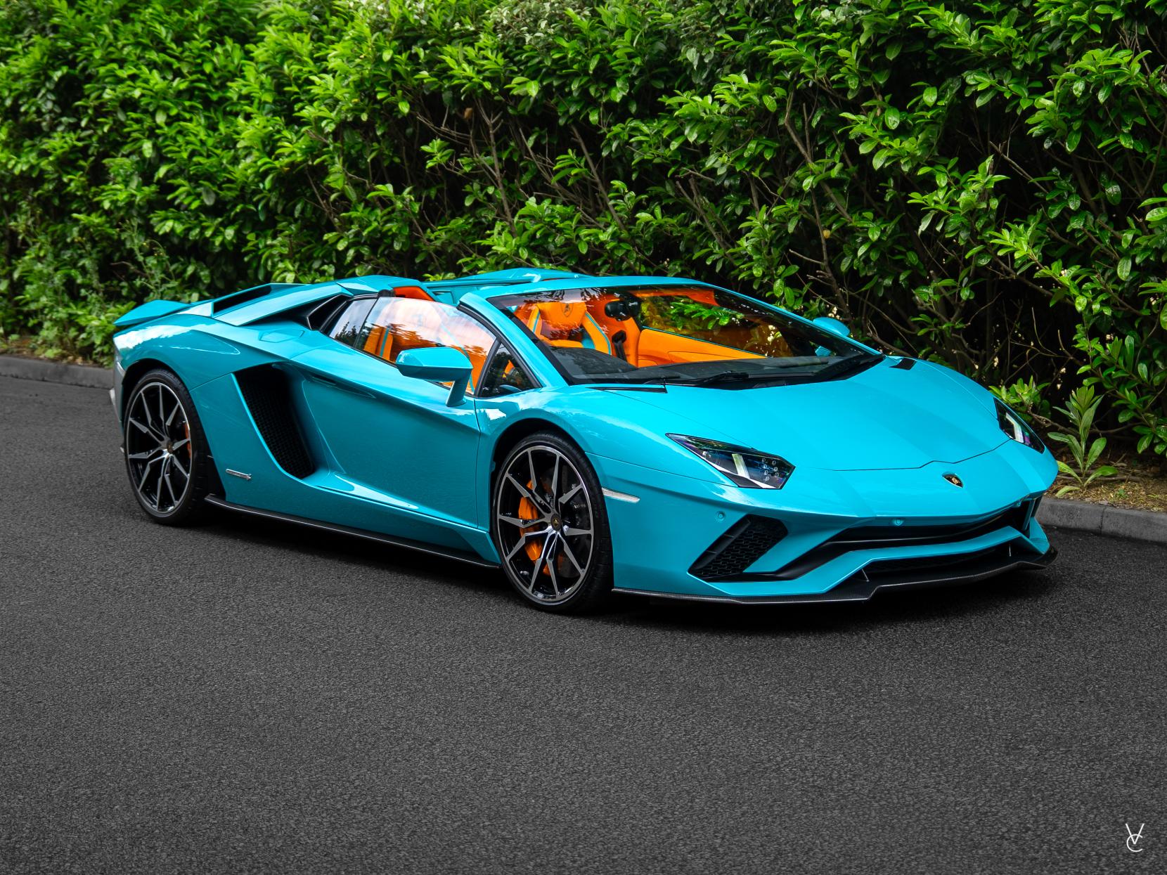 2018 Lamborghini Aventador 6.5 V1...