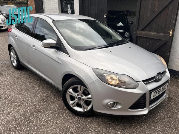 Ford Focus 1.6 Zetec Hatchback 5dr Petrol Manual Euro 5 (105 ps)