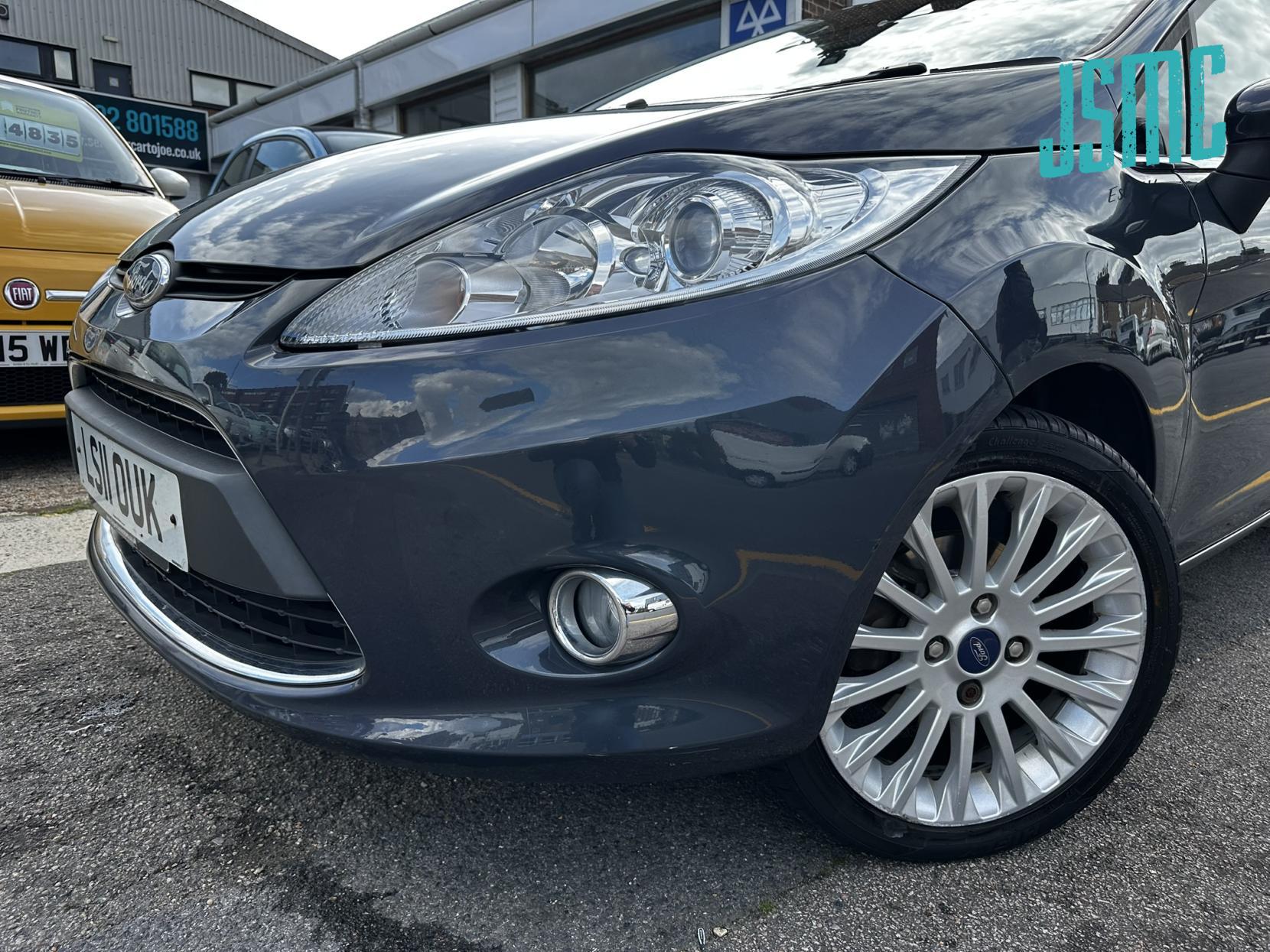 Ford Fiesta 1.4 Titanium Hatchback 5dr Petrol Automatic (154 g/km, 94 bhp)