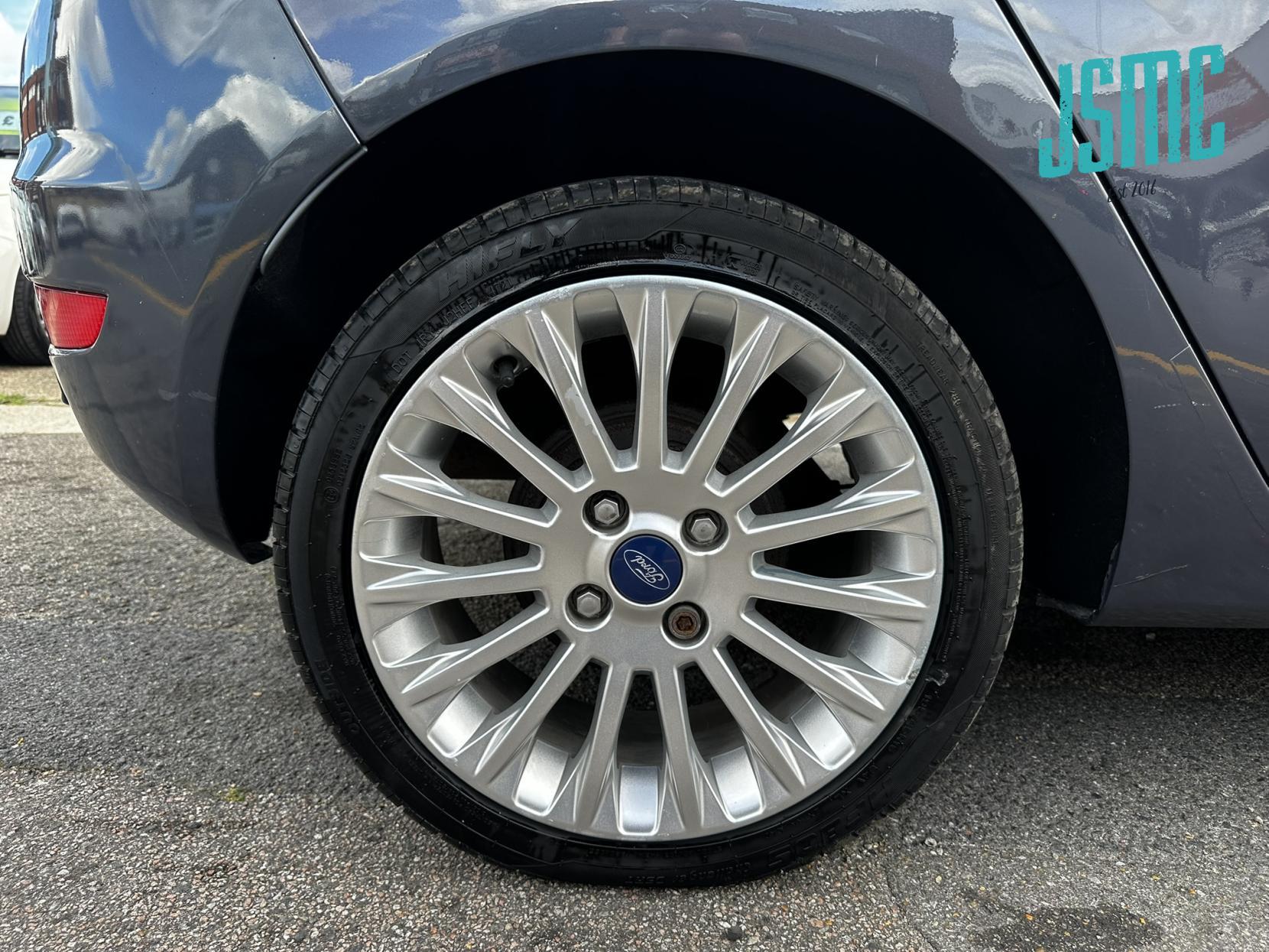 Ford Fiesta 1.4 Titanium Hatchback 5dr Petrol Automatic (154 g/km, 94 bhp)