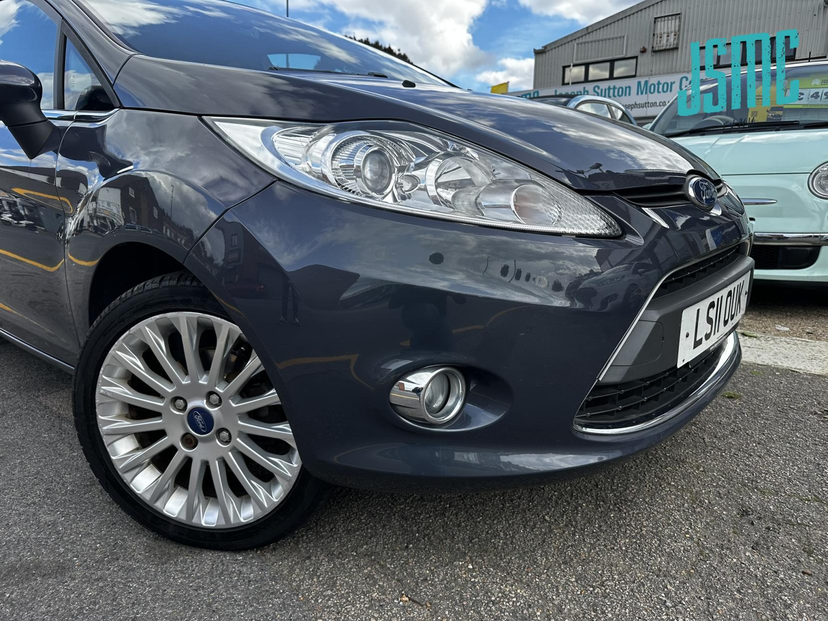 Ford Fiesta 1.4 Titanium Hatchback 5dr Petrol Automatic (154 g/km, 94 bhp)