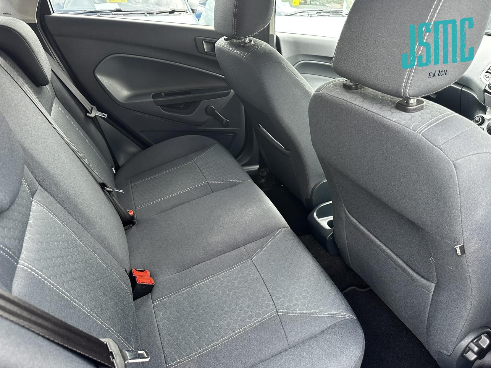 Ford Fiesta 1.4 Titanium Hatchback 5dr Petrol Automatic (154 g/km, 94 bhp)