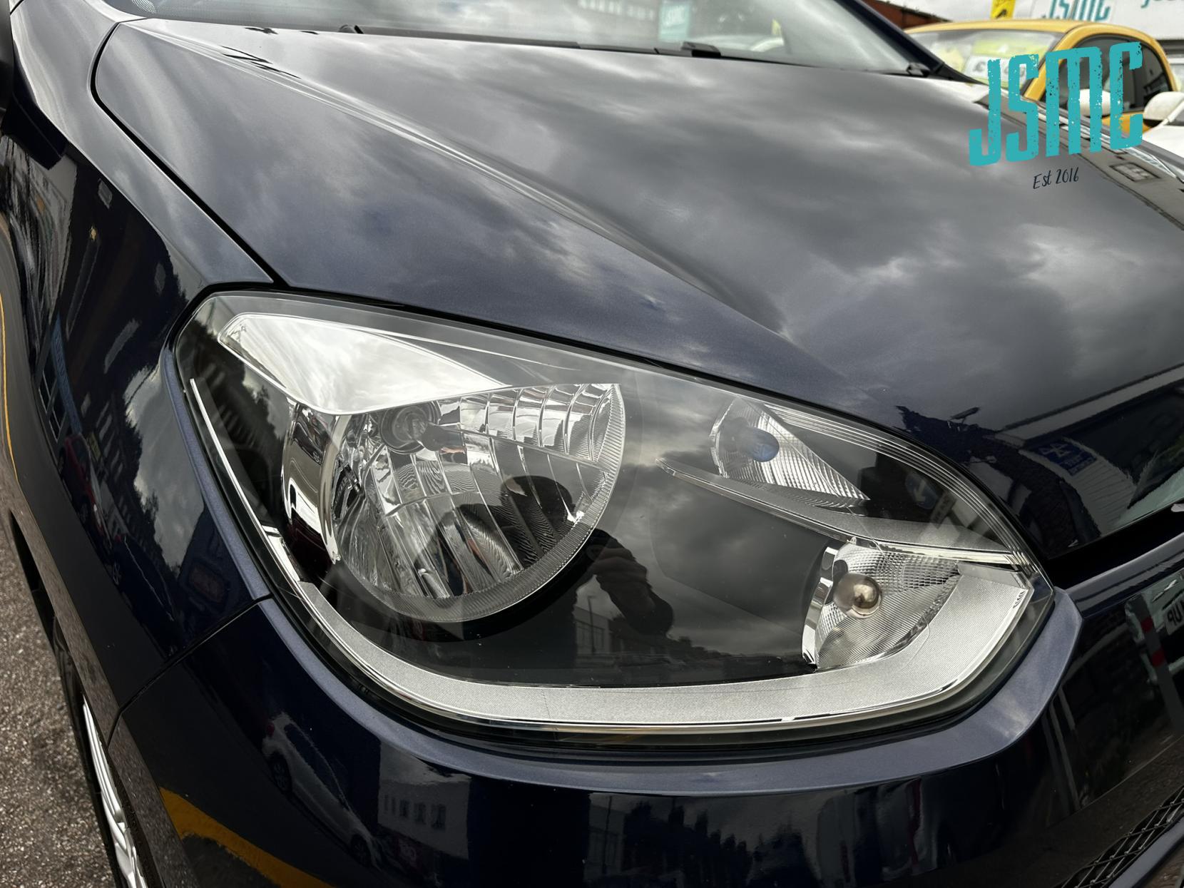 Volkswagen up! 1.0 High up! Hatchback 3dr Petrol ASG Euro 5 (75 ps)