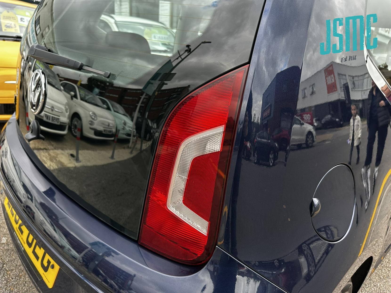 Volkswagen up! 1.0 High up! Hatchback 3dr Petrol ASG Euro 5 (75 ps)