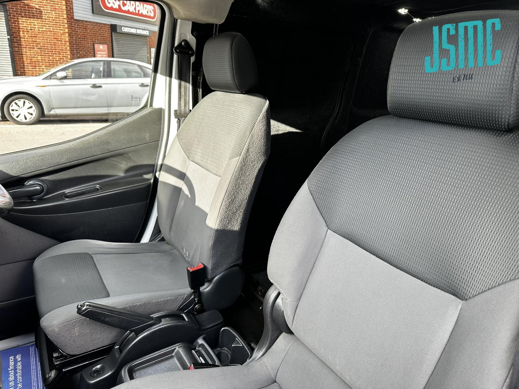 Nissan e-NV200 Acenta Panel Van 5dr Electric Auto SWB (Rapid Plus) (109 ps)