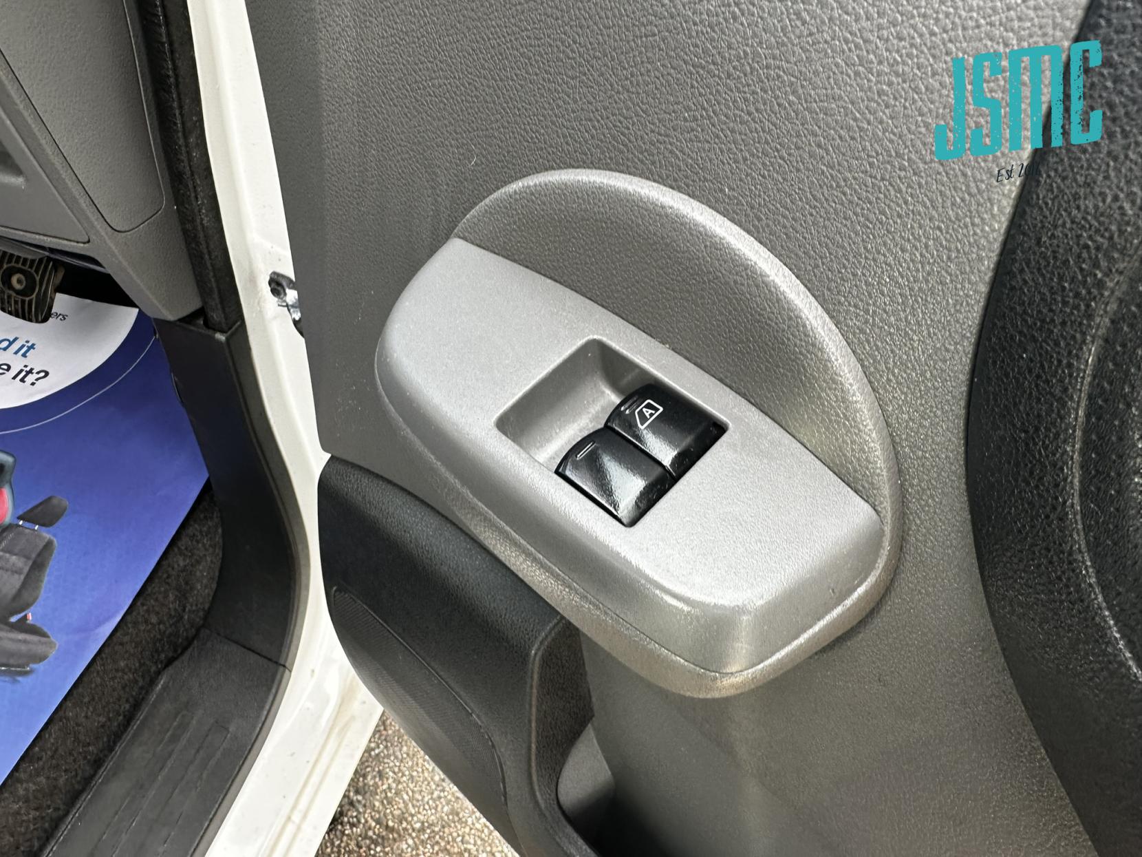 Nissan e-NV200 Acenta Panel Van 5dr Electric Auto SWB (Rapid Plus) (109 ps)