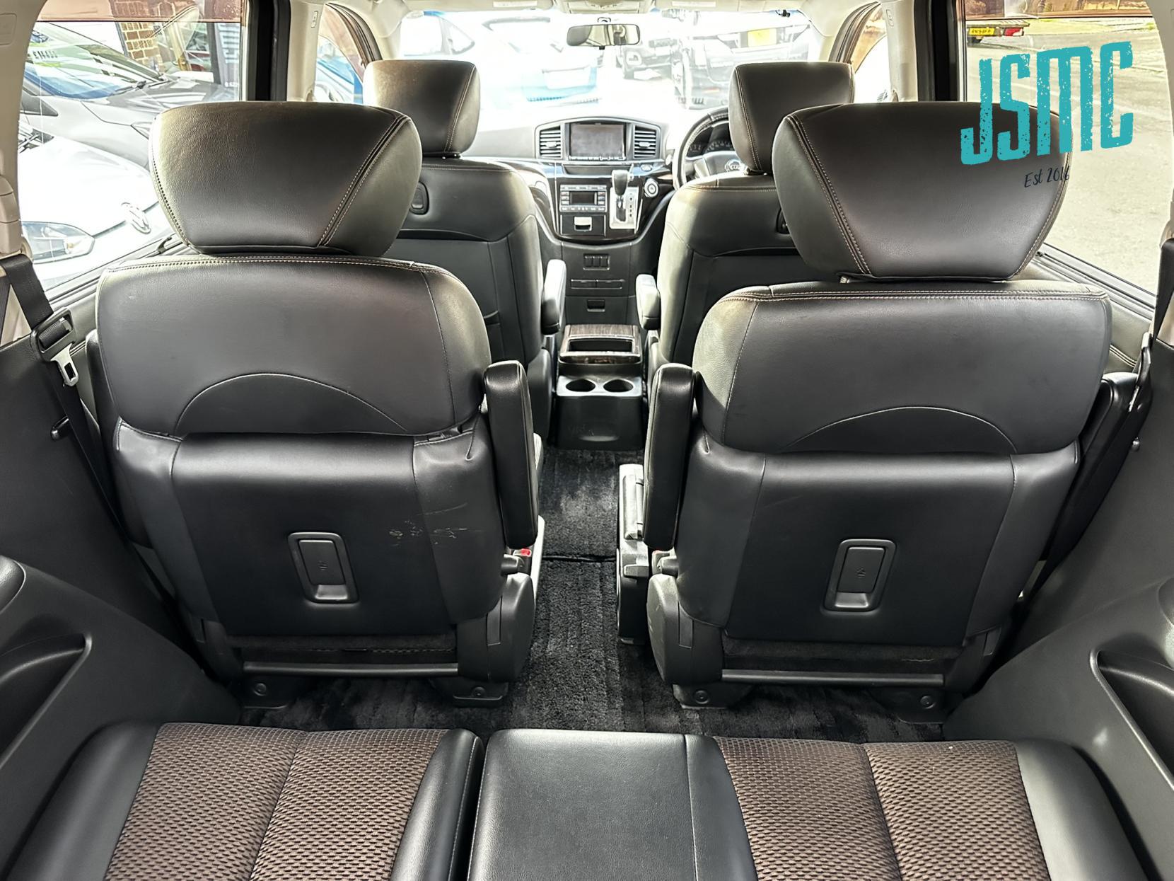 Nissan Elgrand 2.5 HIGHWAY STAR