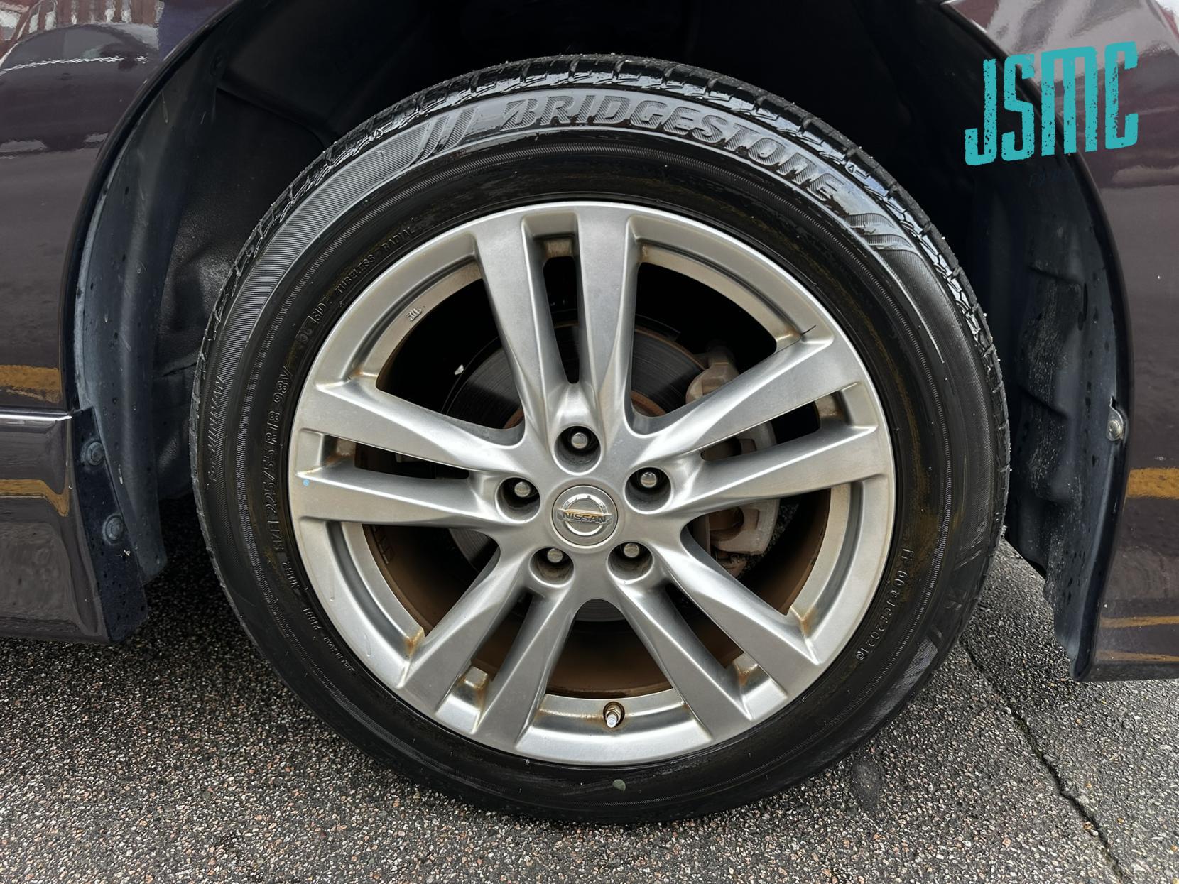 Nissan Elgrand 2.5 HIGHWAY STAR