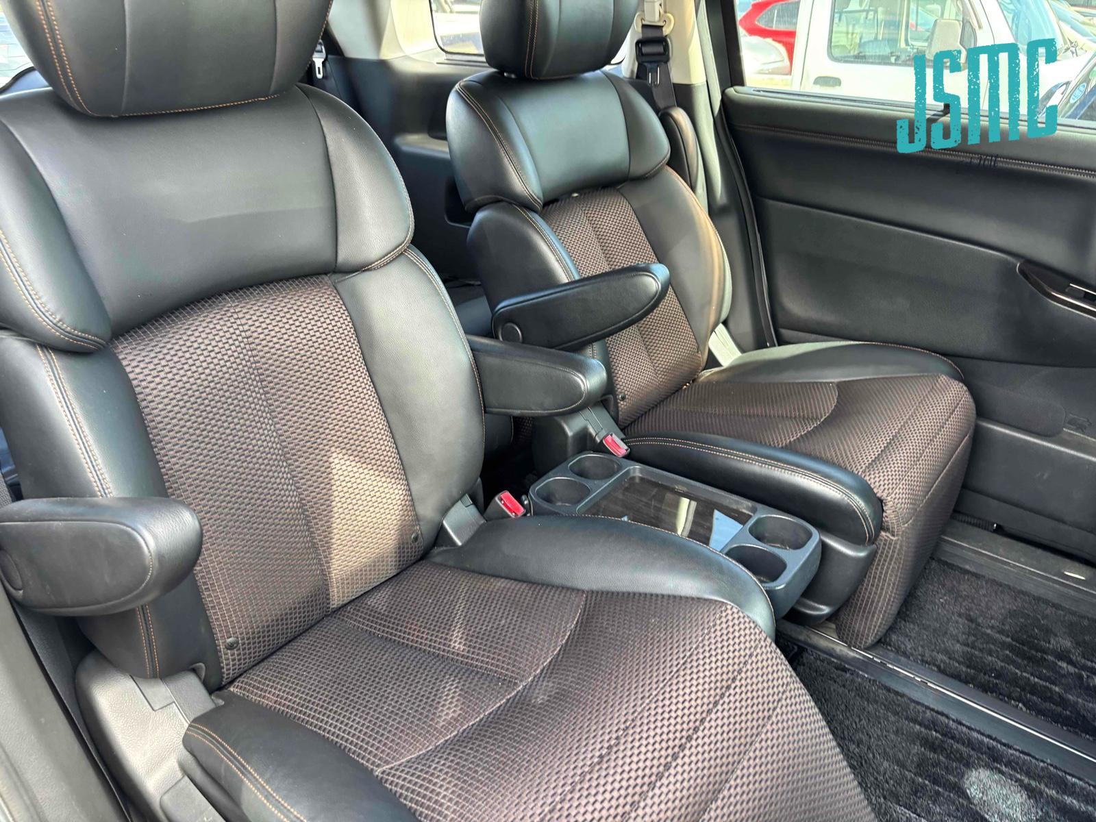 Nissan Elgrand 2.5 2.5 HIGHWAY STAR 250 HIGHWAY STAR