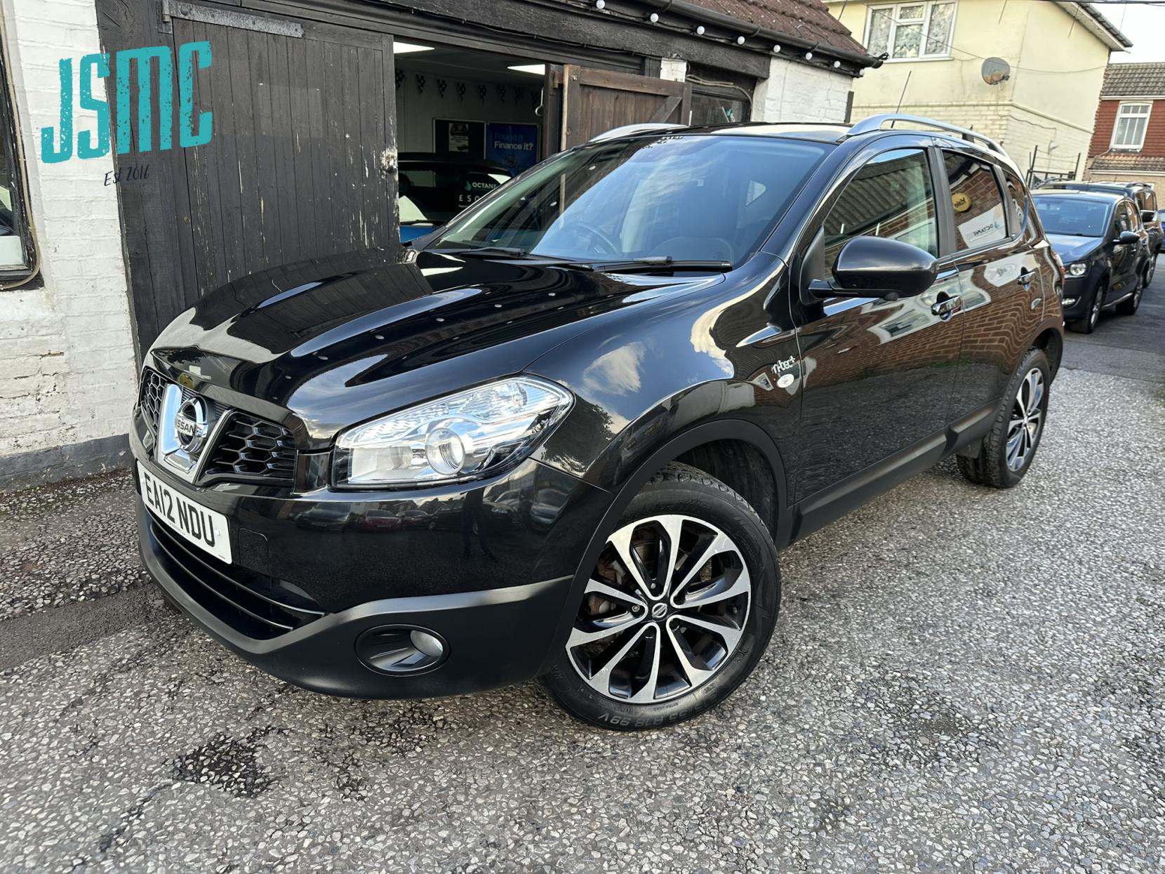 Nissan Qashqai 1.6 n-tec+ SUV 5dr Petrol CVT 2WD Euro 5 (117 ps)