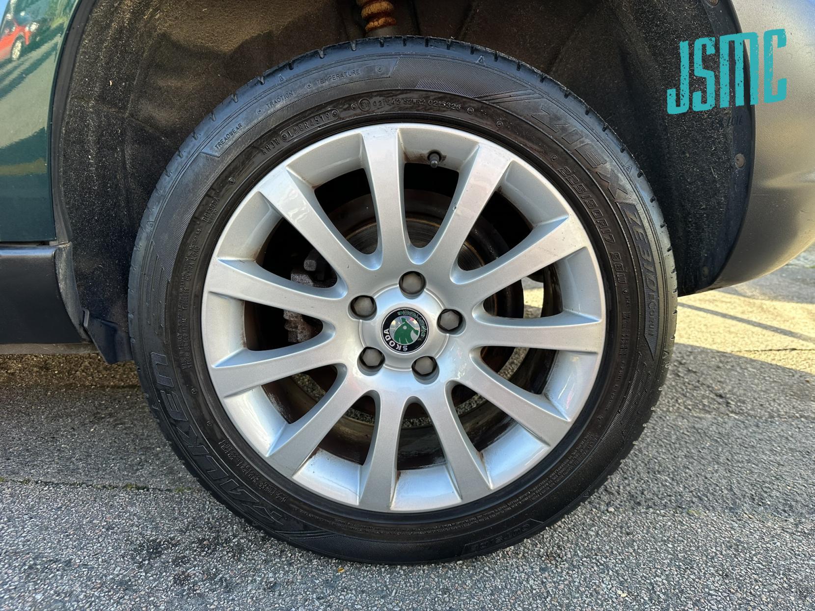 Skoda Yeti 1.2 TSI Elegance SUV 5dr Petrol DSG Euro 5 (105 ps)