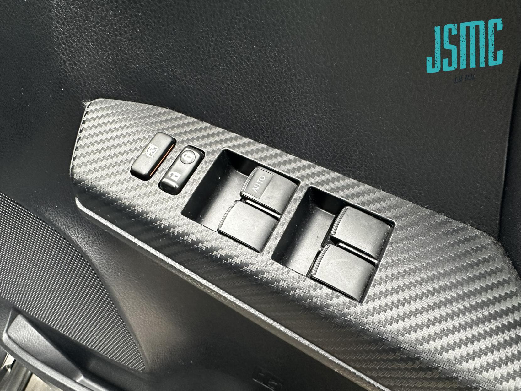 Toyota RAV4 2.2 D-4D Invincible SUV 5dr Diesel Manual 4WD Euro 5 (150 ps)