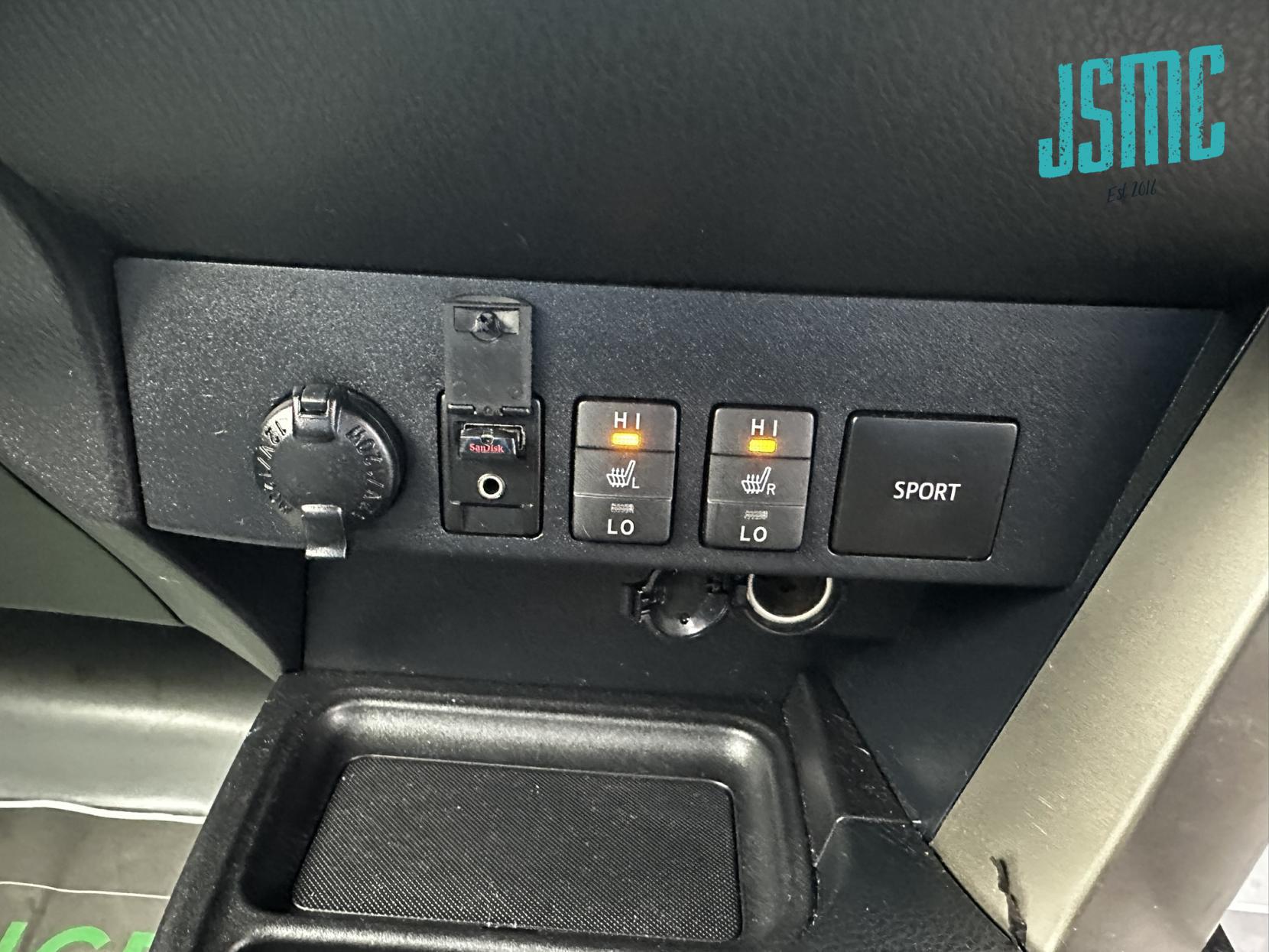 Toyota RAV4 2.2 D-4D Invincible SUV 5dr Diesel Manual 4WD Euro 5 (150 ps)