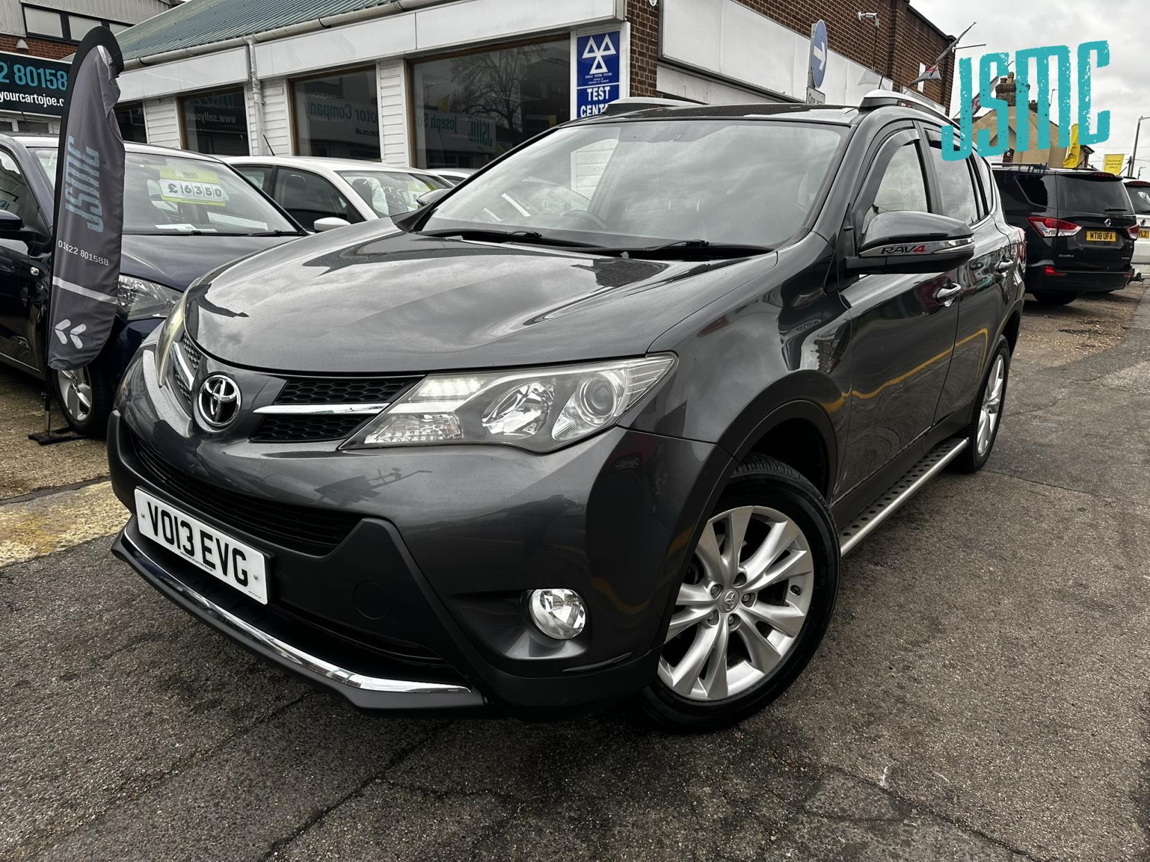 Toyota RAV4 2.2 D-4D Invincible SUV 5dr Diesel Manual 4WD Euro 5 (150 ps)