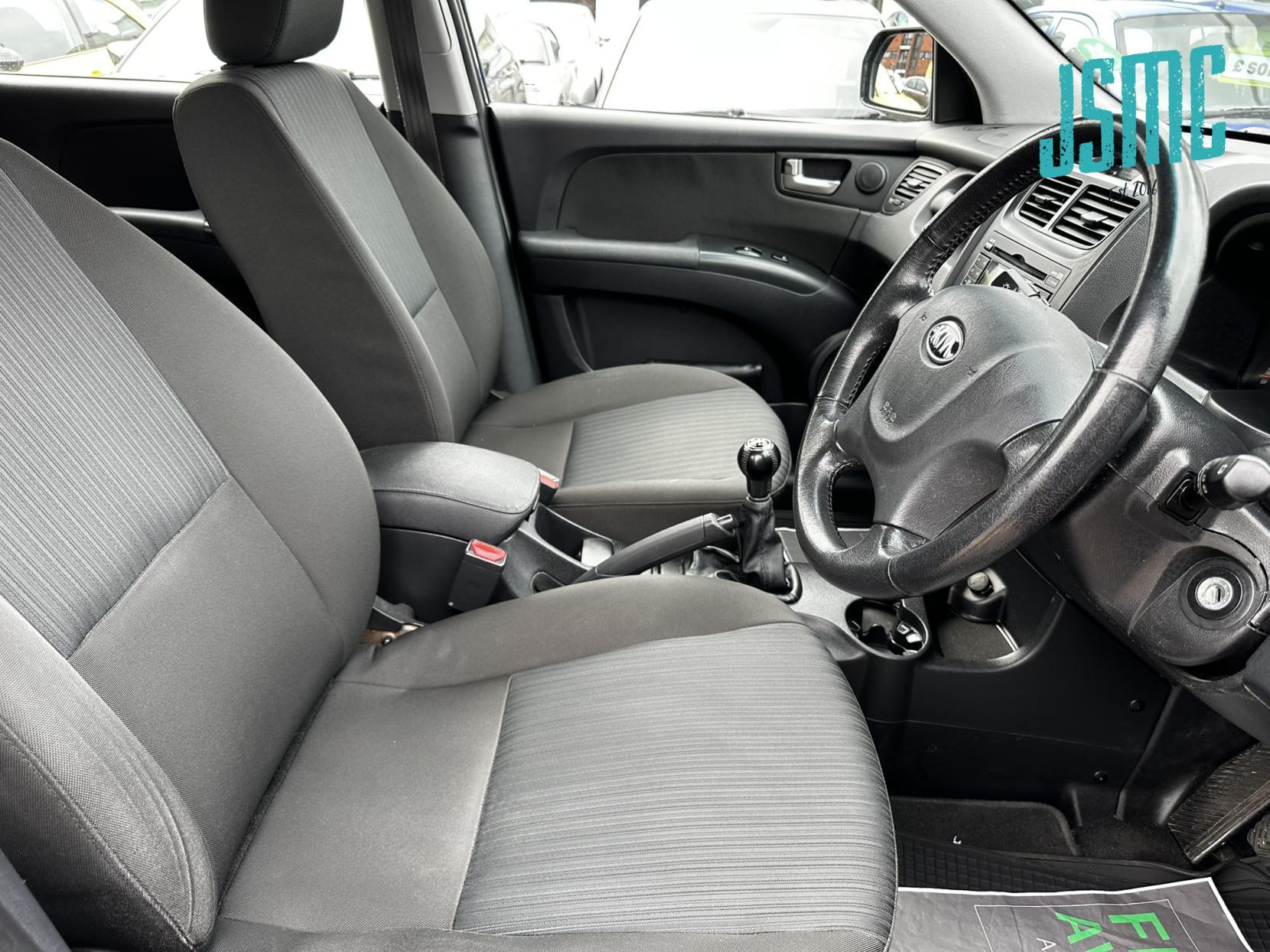 Kia Sportage 2.0 XE SUV 5dr Petrol Manual 2WD (190 g/km, 140 bhp)