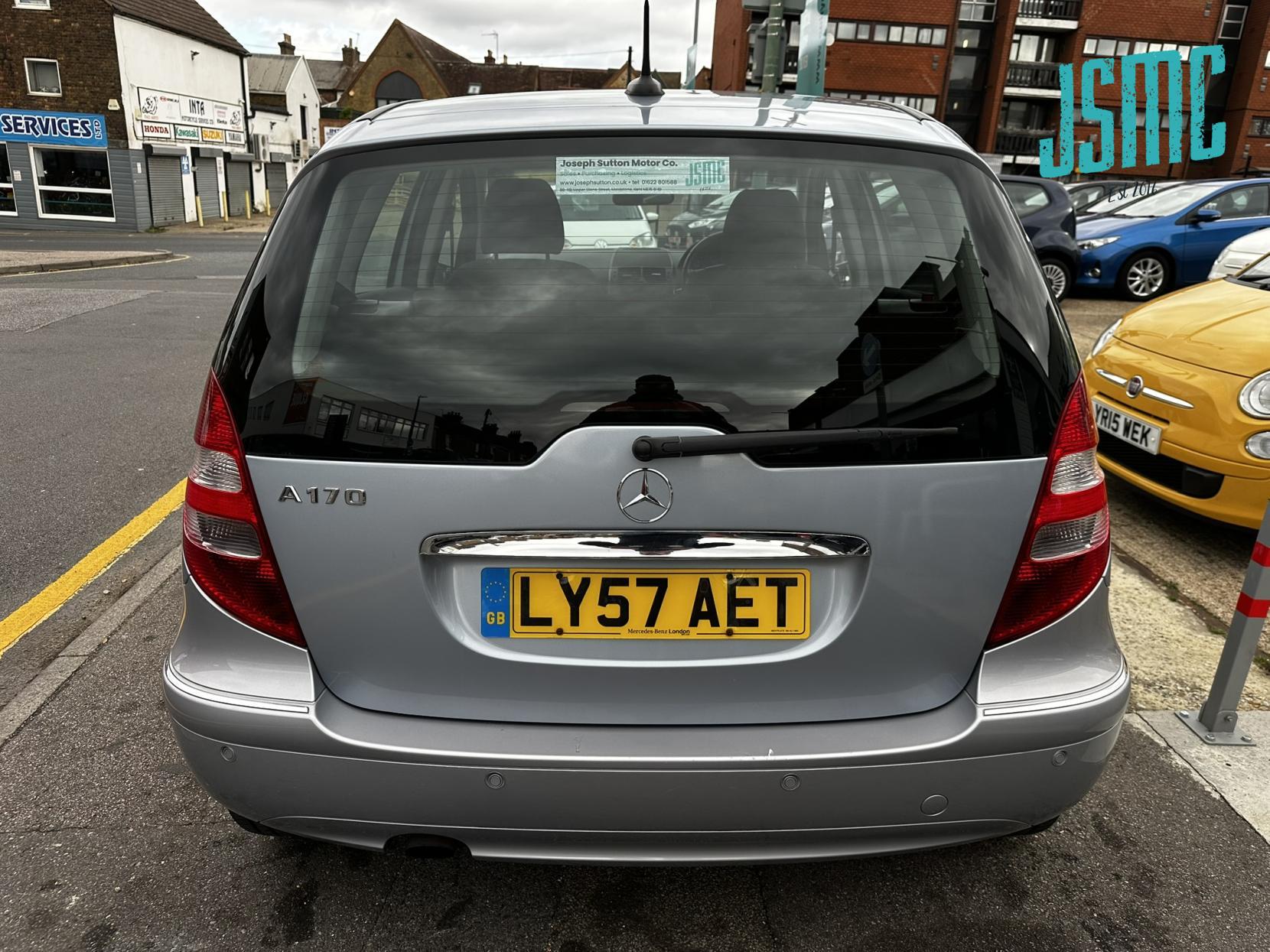Mercedes-Benz A Class 1.7 A170 Elegance SE Hatchback 5dr Petrol CVT (157 g/km, 116 bhp)