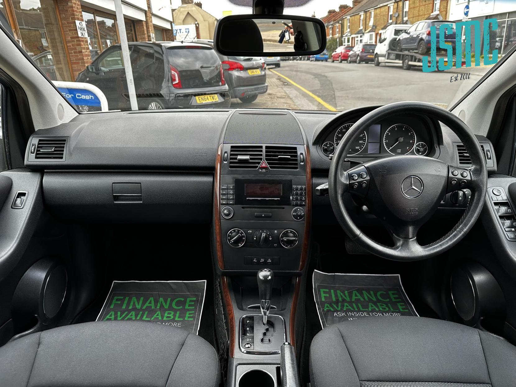 Mercedes-Benz A Class 1.7 A170 Elegance SE Hatchback 5dr Petrol CVT (157 g/km, 116 bhp)
