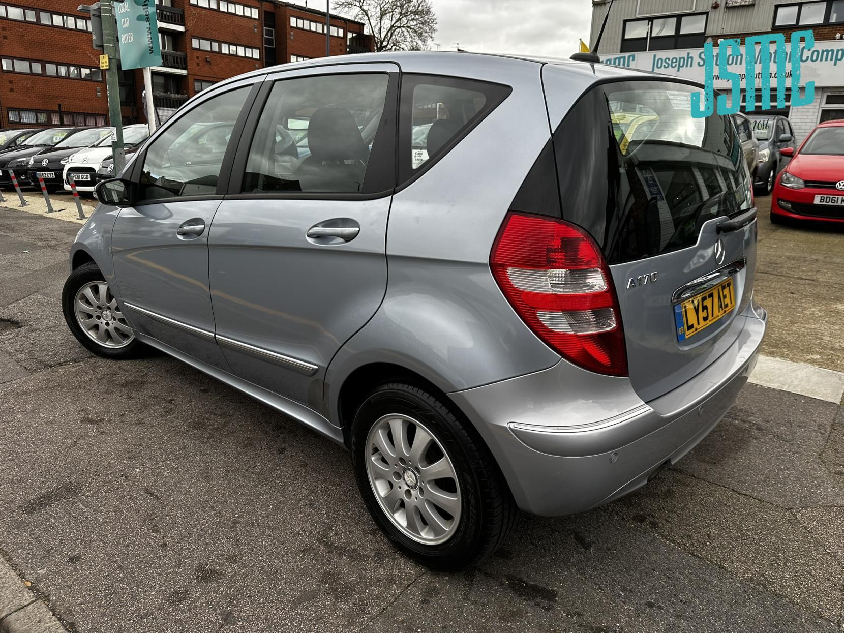 Mercedes-Benz A Class 1.7 A170 Elegance SE Hatchback 5dr Petrol CVT (157 g/km, 116 bhp)