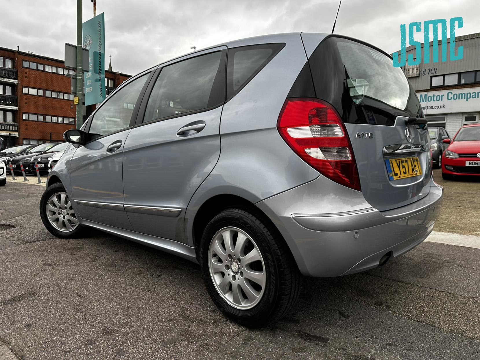 Mercedes-Benz A Class 1.7 A170 Elegance SE Hatchback 5dr Petrol CVT (157 g/km, 116 bhp)