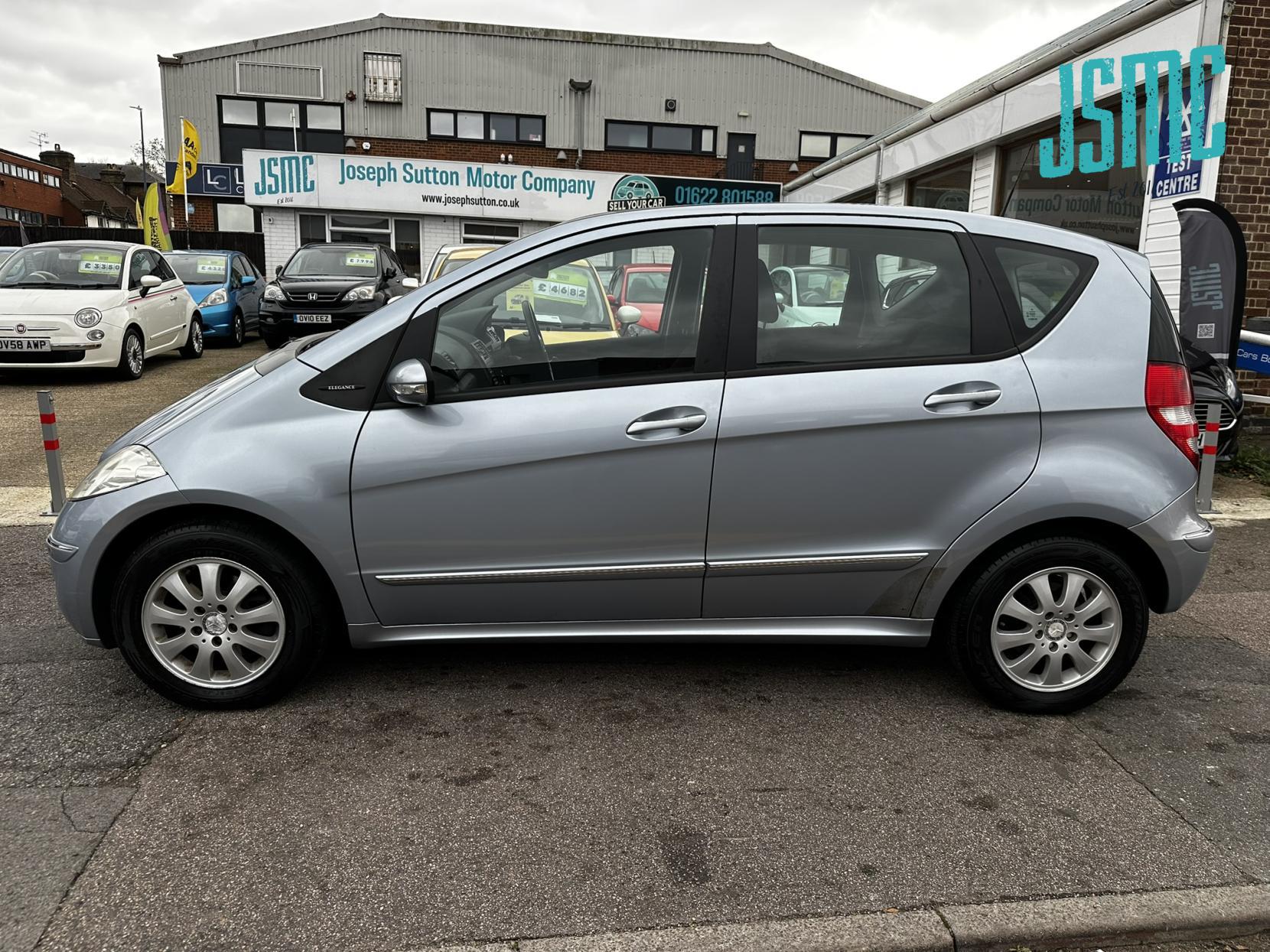 Mercedes-Benz A Class 1.7 A170 Elegance SE Hatchback 5dr Petrol CVT (157 g/km, 116 bhp)