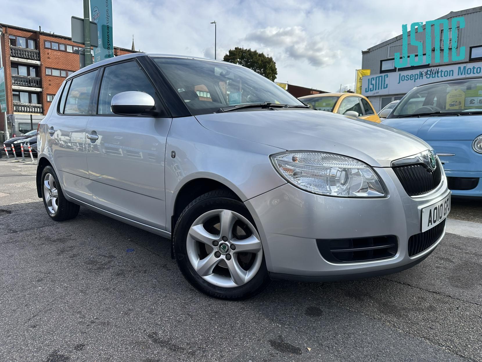 Skoda Fabia 1.2 HTP 12V 2 Hatchback 5dr Petrol Manual (140 g/km, 70 bhp)