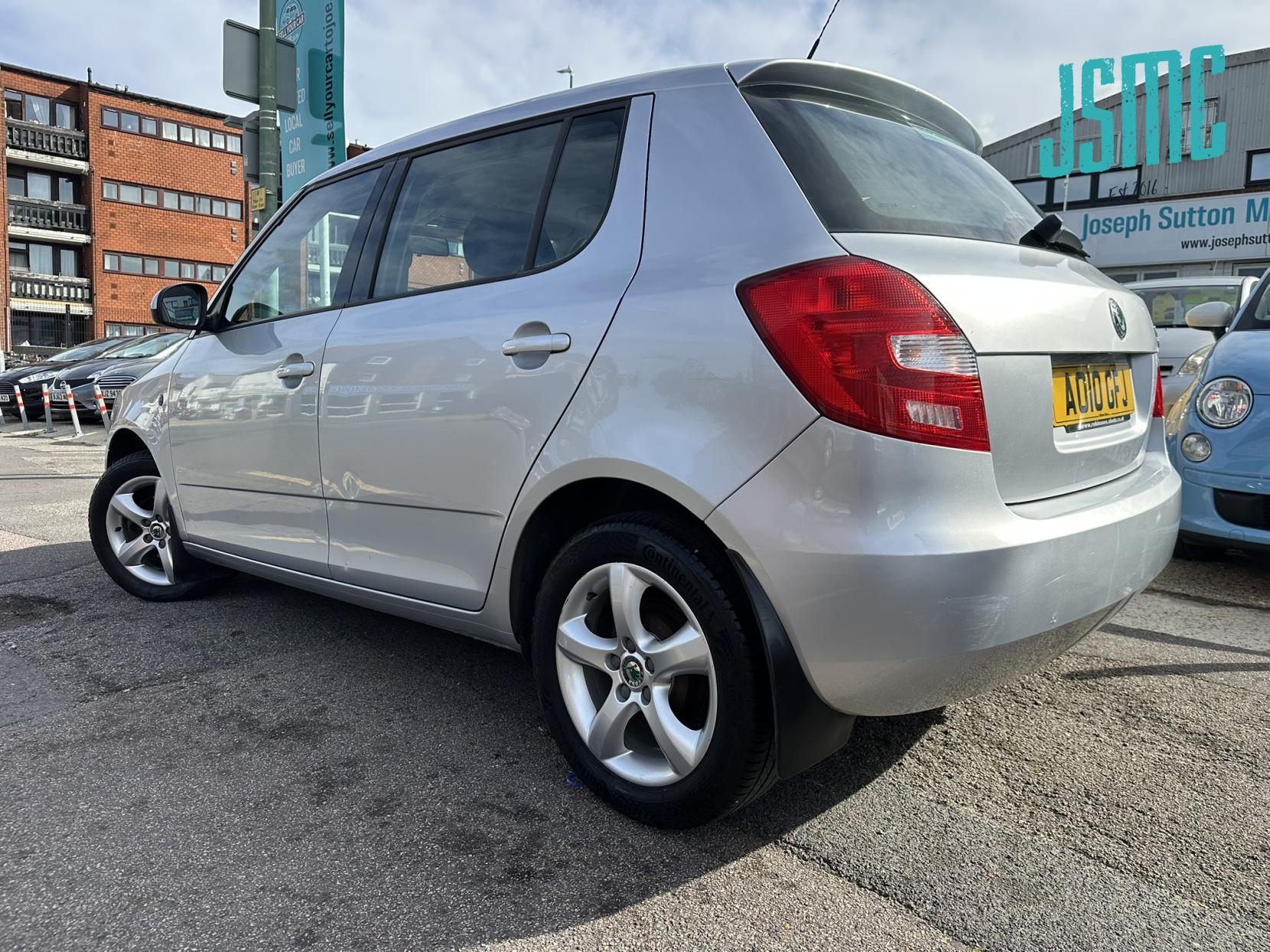 Skoda Fabia 1.2 HTP 12V 2 Hatchback 5dr Petrol Manual (140 g/km, 70 bhp)