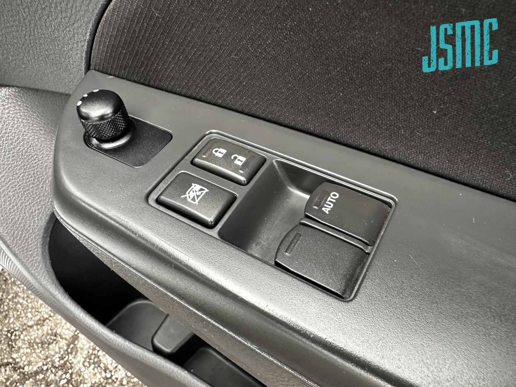 Suzuki Swift 1.2 SZ3 Hatchback 5dr Petrol Manual Euro 5 (94 ps)