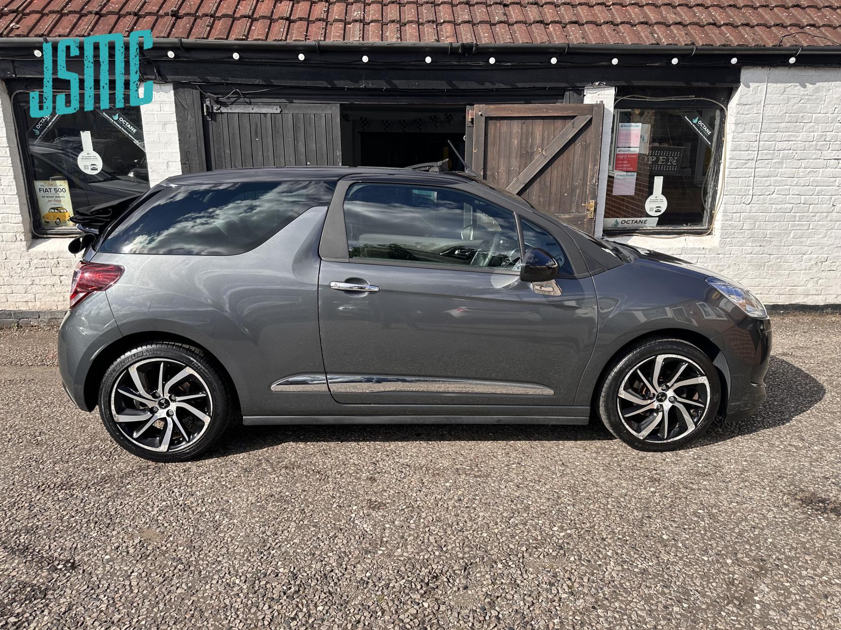 DS AUTOMOBILES DS 3 CABRIO 1.2 PureTech DStyle Nav Cabriolet 2dr Petrol EAT6 Euro 6 (s/s) (110 ps)