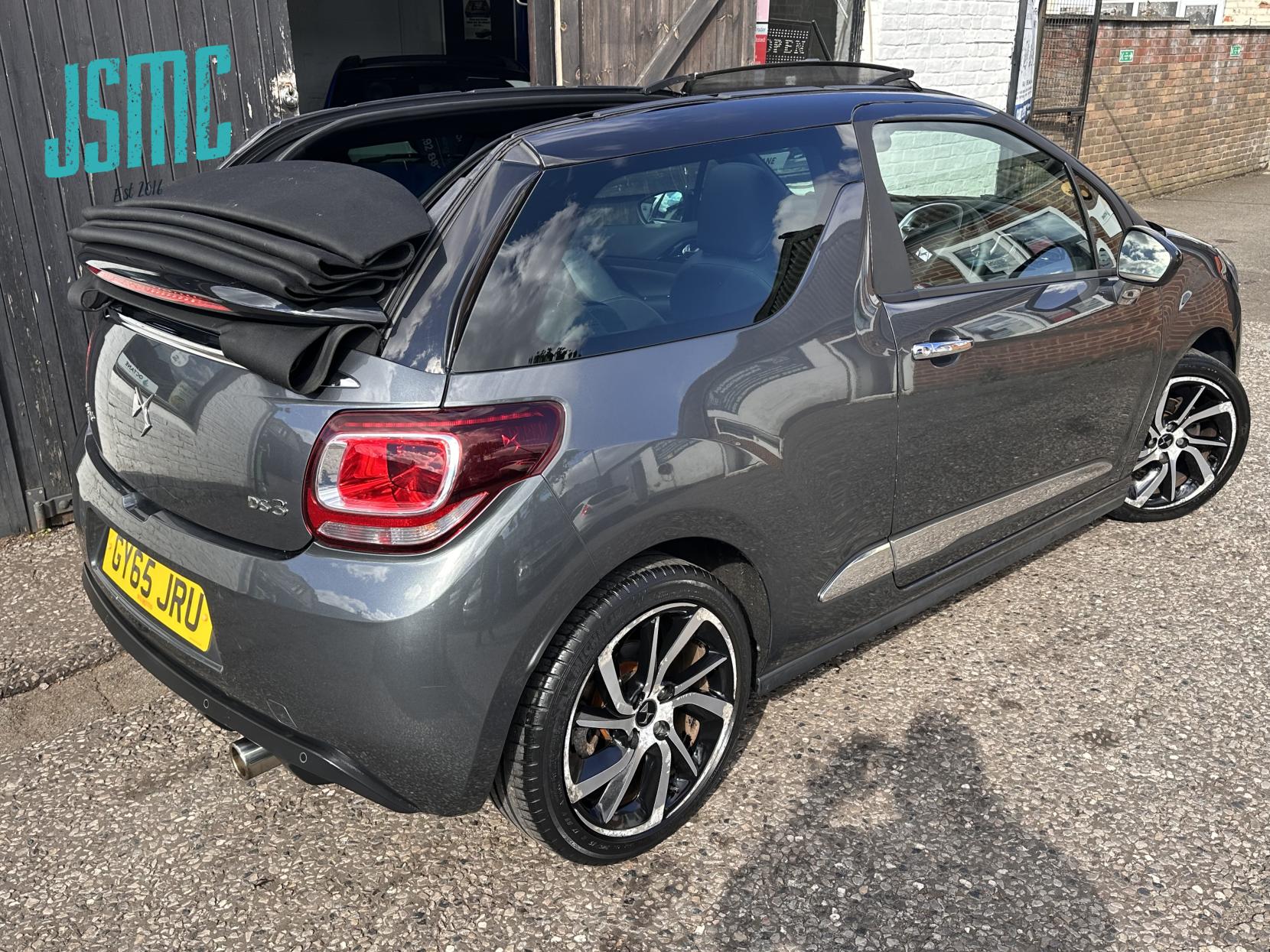 DS AUTOMOBILES DS 3 CABRIO 1.2 PureTech DStyle Nav Cabriolet 2dr Petrol EAT6 Euro 6 (s/s) (110 ps)