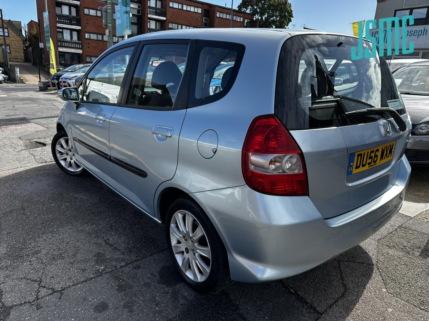 Honda Jazz 1.4 i-DSI SE Hatchback 5dr Petrol Manual (137 g/km, 82 bhp)