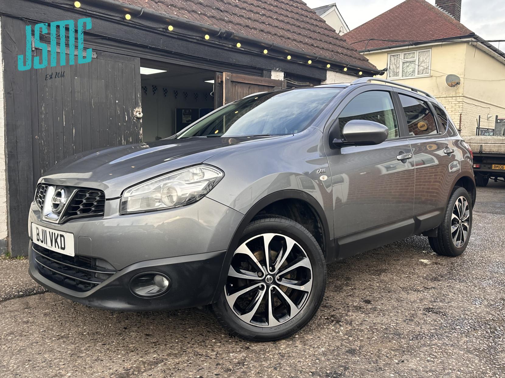 Nissan Qashqai 1.5 dCi n-tec SUV 5dr Diesel Manual 2WD Euro 5 (110 ps)