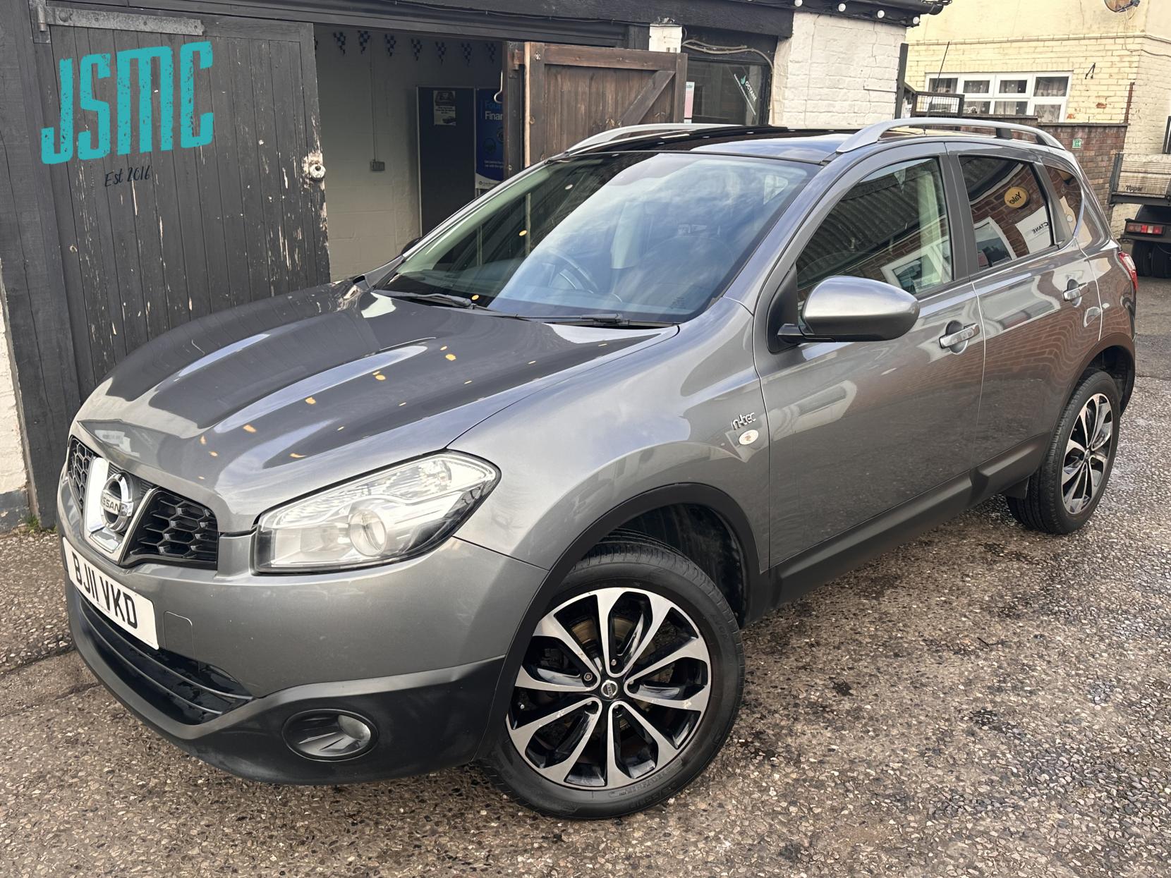 Nissan Qashqai 1.5 dCi n-tec SUV 5dr Diesel Manual 2WD Euro 5 (110 ps)