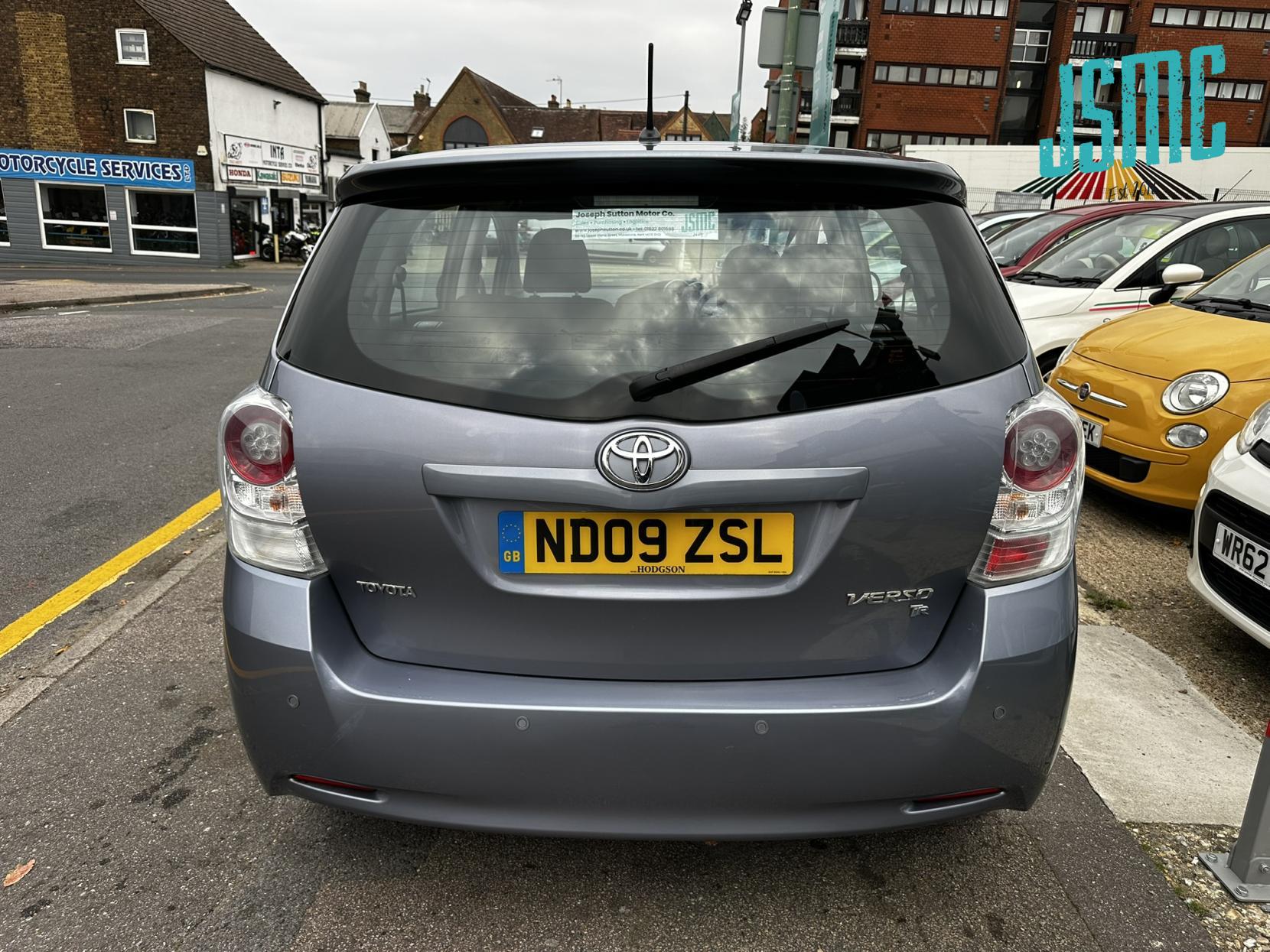 Toyota Verso 1.8 V-Matic TR MPV 5dr Petrol Multidrive S Euro 4 (147 ps)