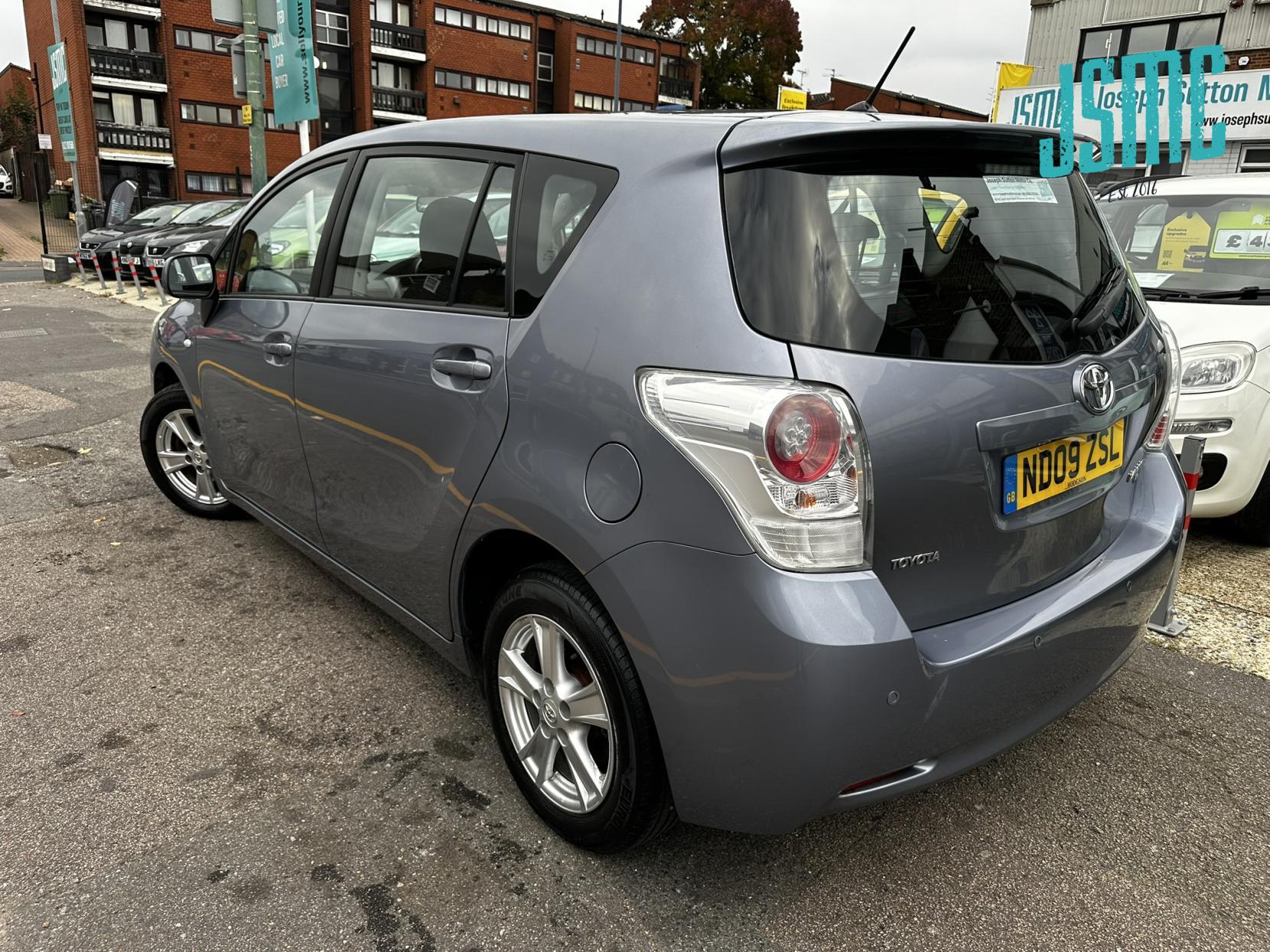 Toyota Verso 1.8 V-Matic TR MPV 5dr Petrol Multidrive S Euro 4 (147 ps)