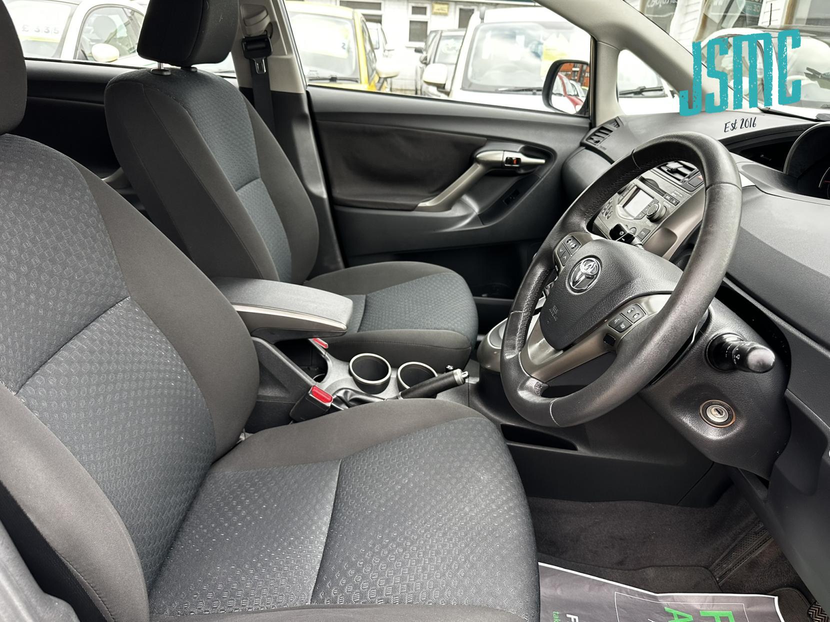 Toyota Verso 1.8 V-Matic TR MPV 5dr Petrol Multidrive S Euro 4 (147 ps)
