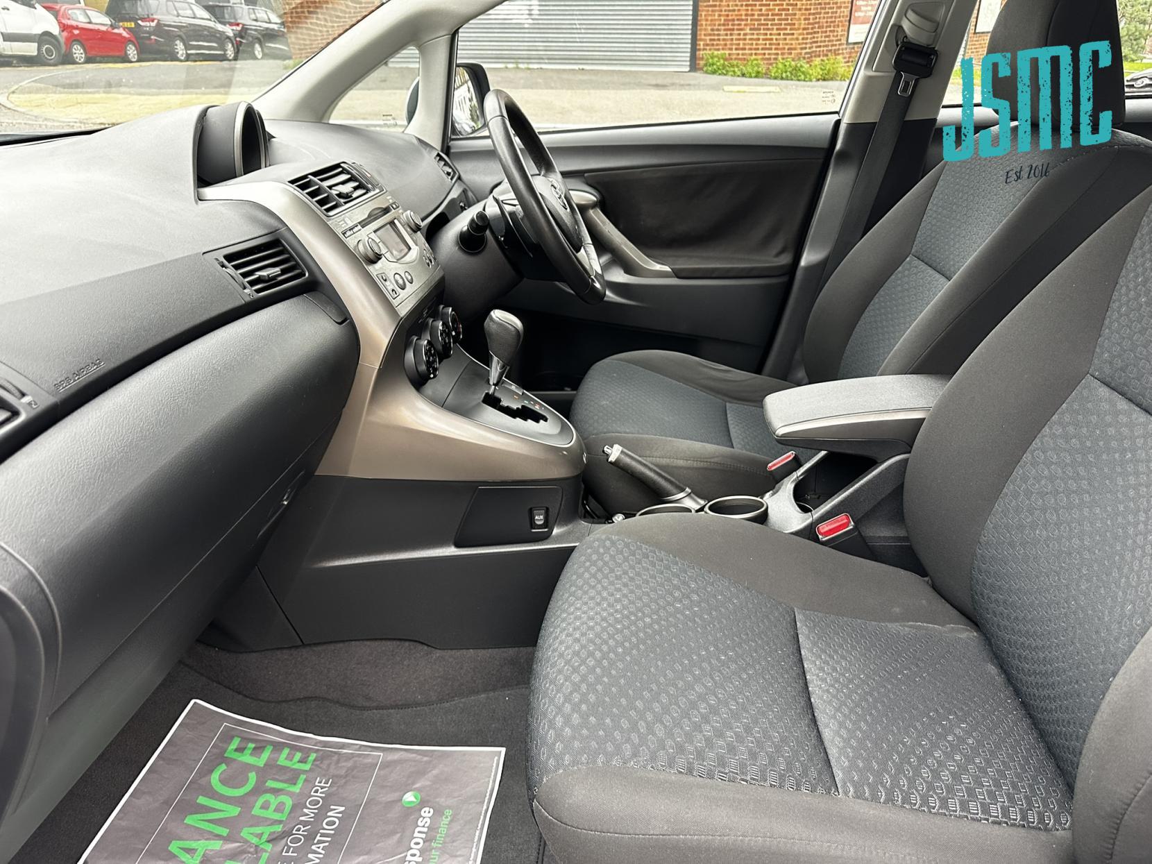 Toyota Verso 1.8 V-Matic TR MPV 5dr Petrol Multidrive S Euro 4 (147 ps)