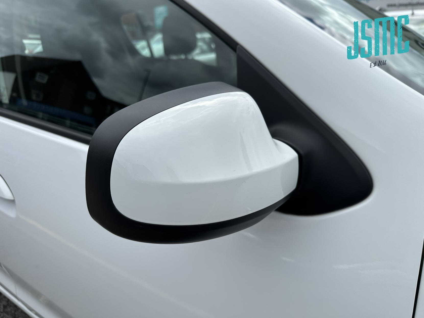 Dacia Sandero 0.9 TCe Comfort Hatchback 5dr Petrol Manual Euro 6 (s/s) (90 ps)