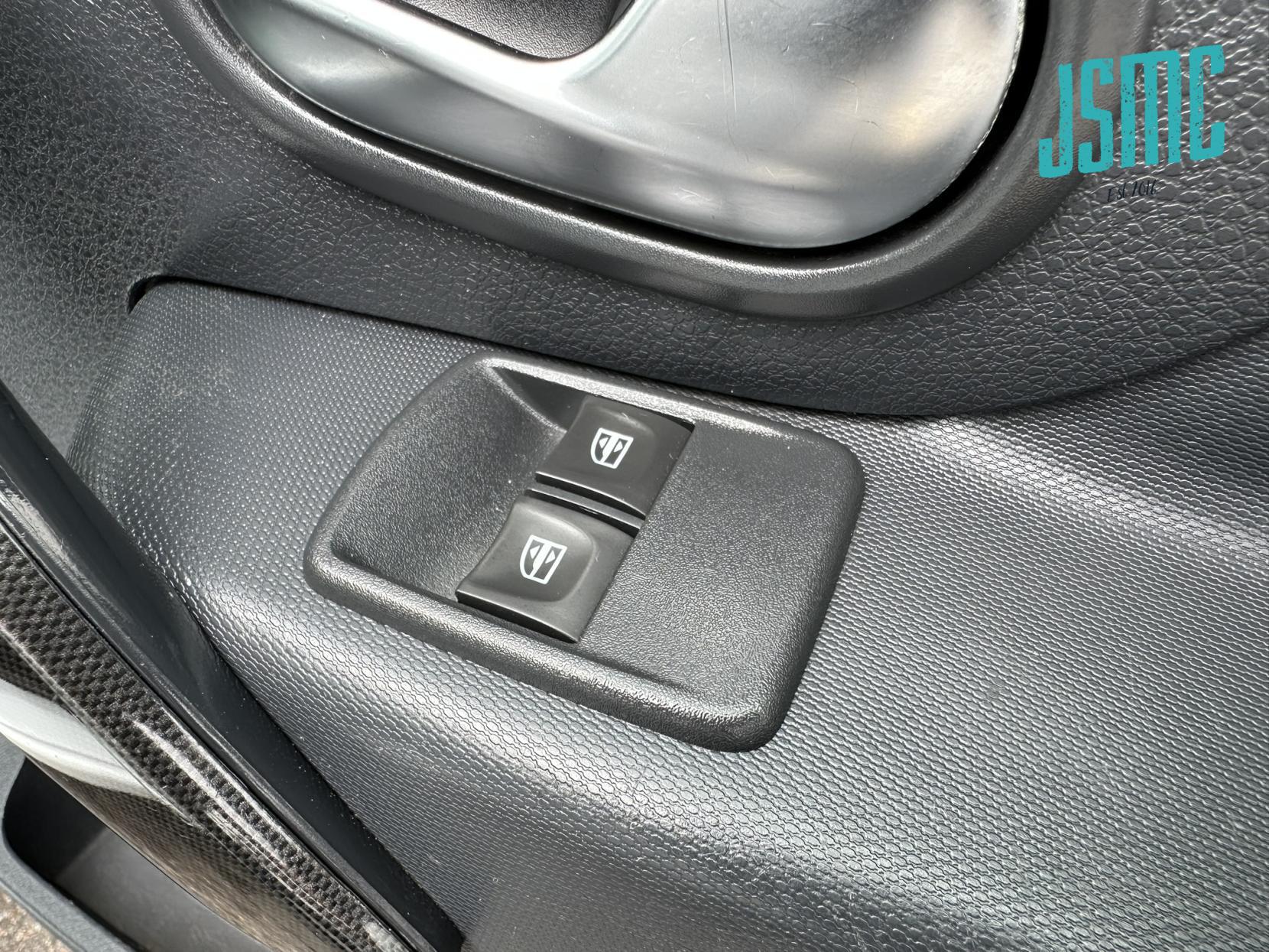 Dacia Sandero 0.9 TCe Comfort Hatchback 5dr Petrol Manual Euro 6 (s/s) (90 ps)