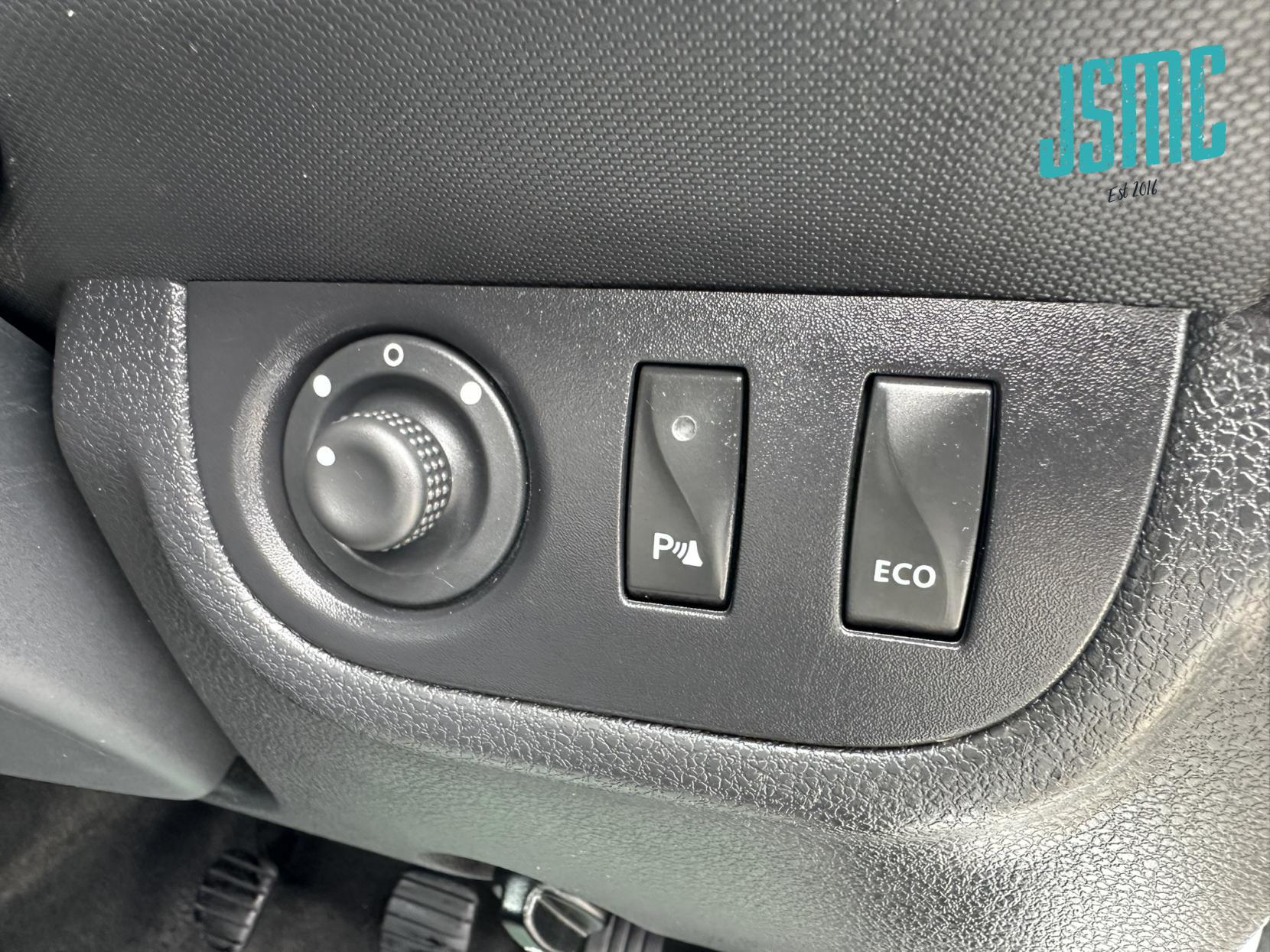 Dacia Sandero 0.9 TCe Comfort Hatchback 5dr Petrol Manual Euro 6 (s/s) (90 ps)