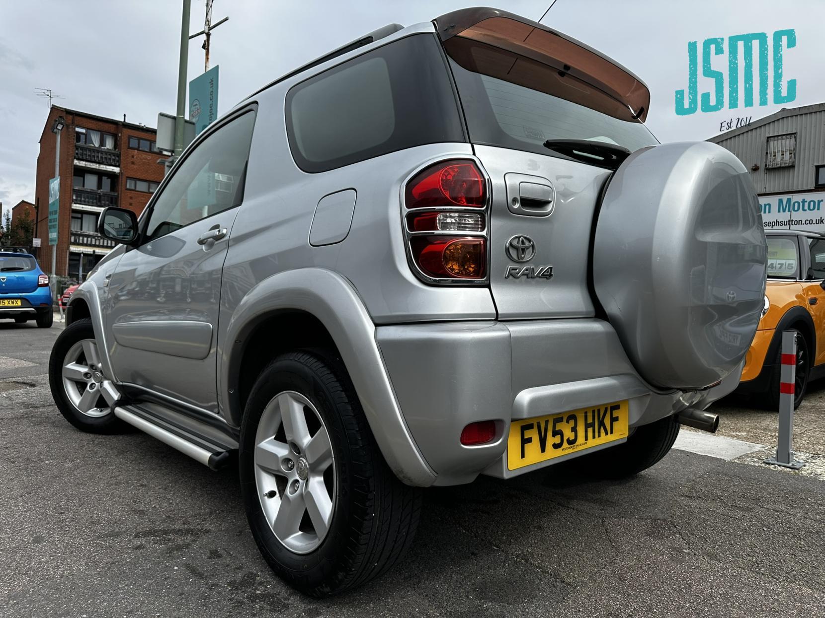 Toyota RAV4 2.0 VVT-i XT3 SUV 3dr Petrol Automatic 4WD (218 g/km, 147 bhp)