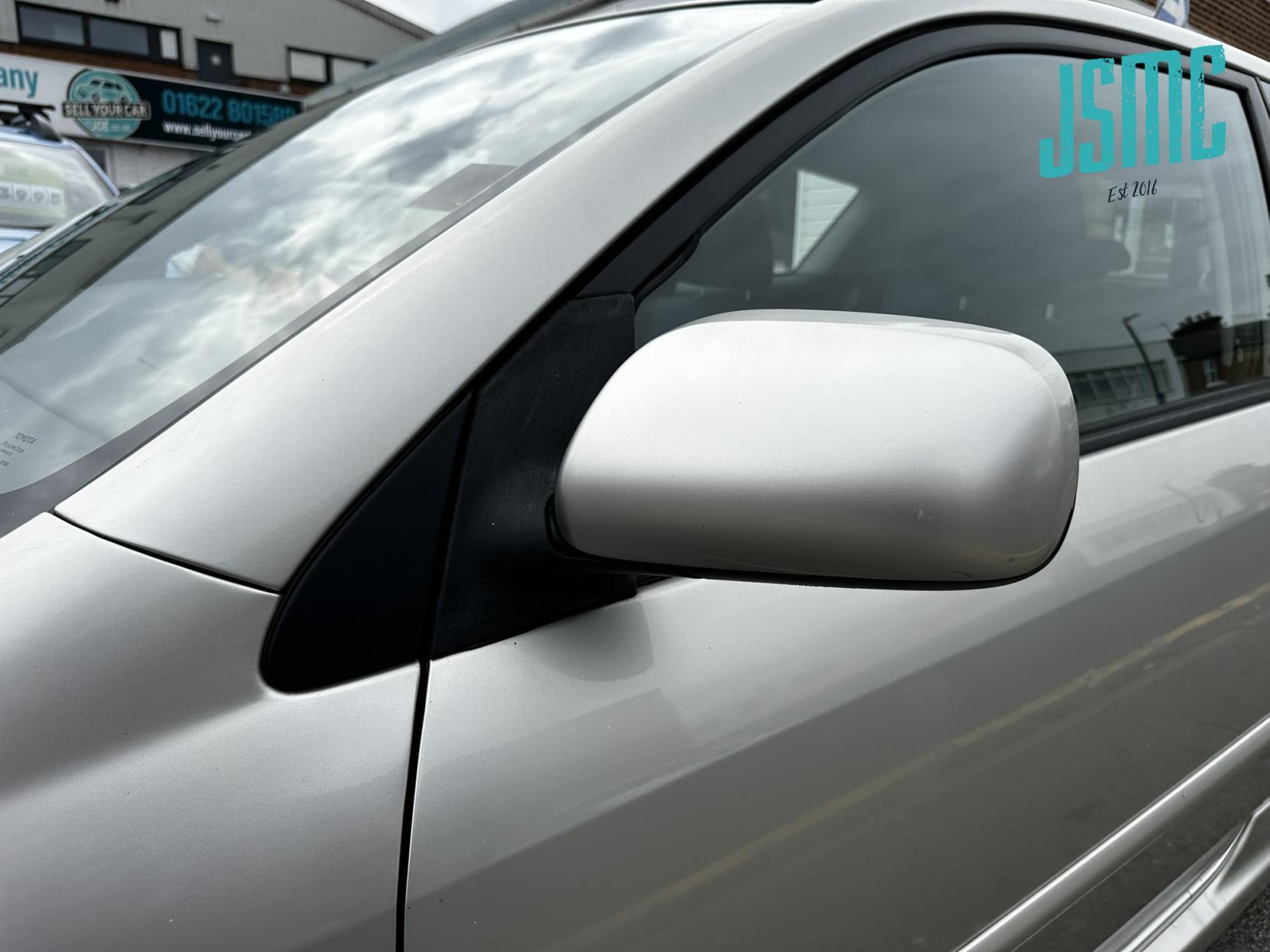 Toyota Corolla 1.6 VVT-i T3 Hatchback 3dr Petrol Automatic (190 g/km, 109 bhp)