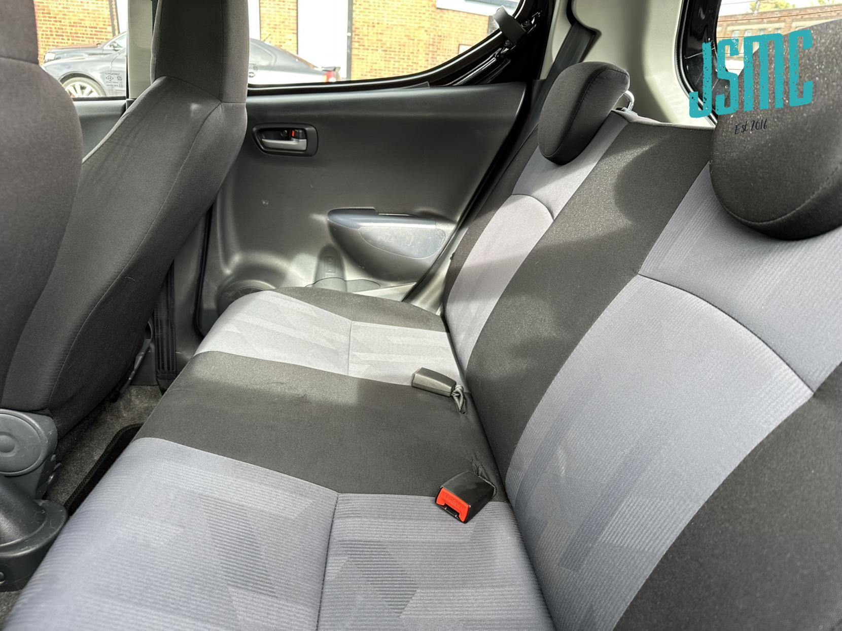 Suzuki Alto 1.0 12V SZ Hatchback 5dr Petrol Manual Euro 5 (68 ps)