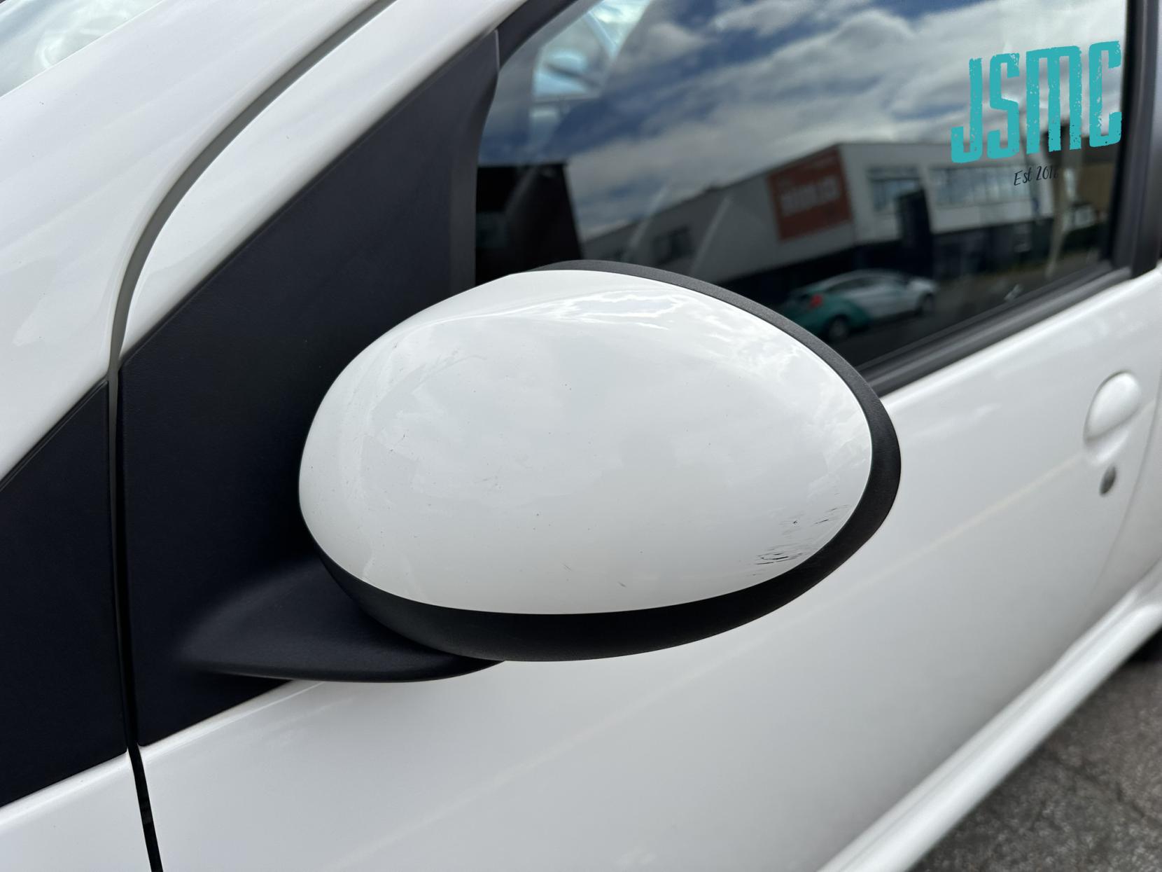 Toyota AYGO 1.0 VVT-i Ice Hatchback 5dr Petrol MultiMode Euro 5 (67 ps)
