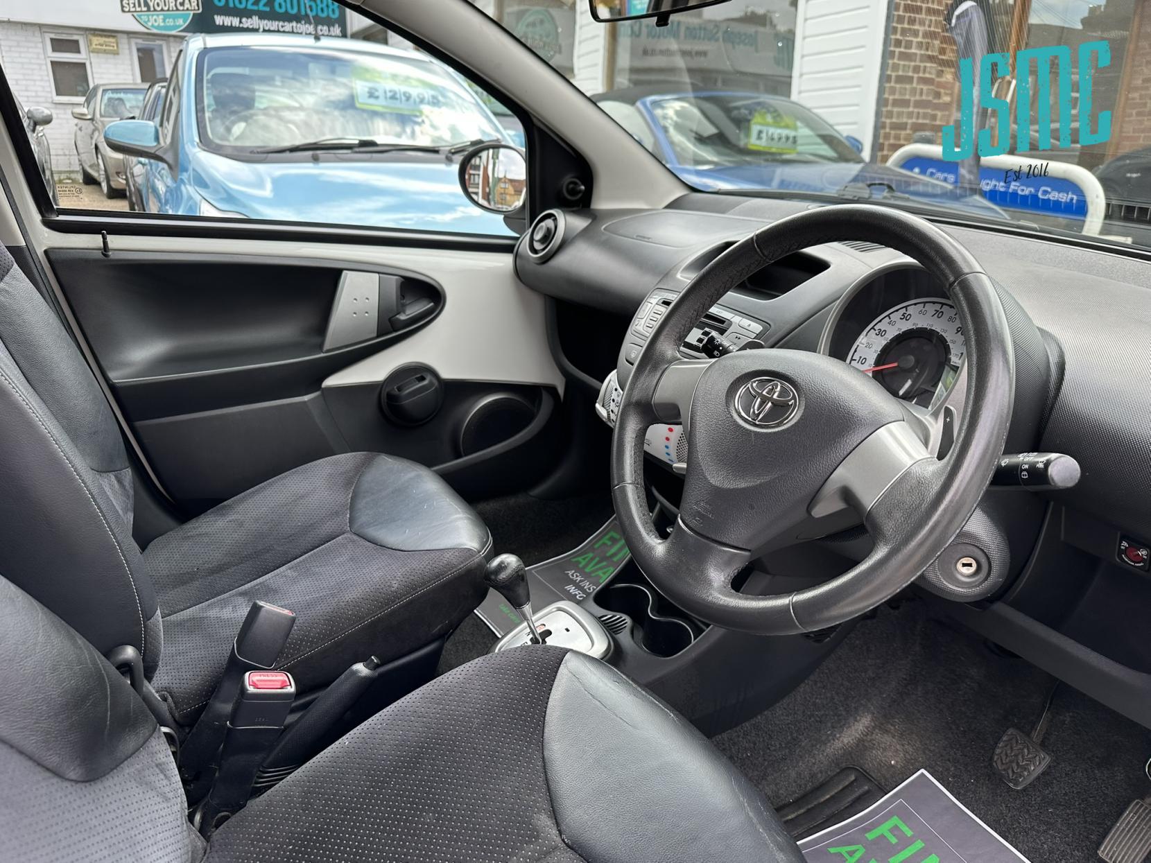 Toyota AYGO 1.0 VVT-i Ice Hatchback 5dr Petrol MultiMode Euro 5 (67 ps)