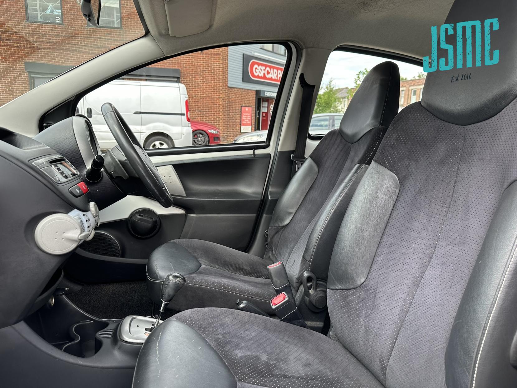Toyota AYGO 1.0 VVT-i Ice Hatchback 5dr Petrol MultiMode Euro 5 (67 ps)