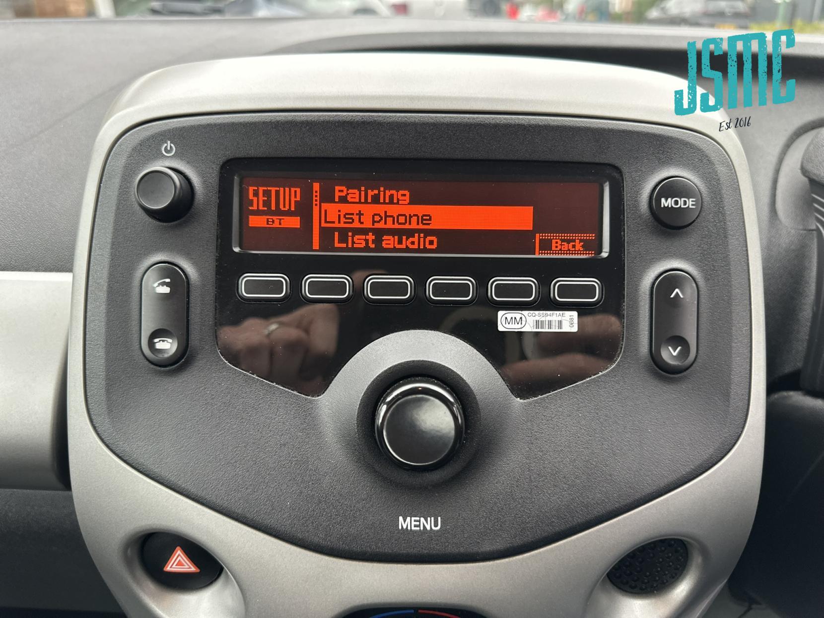 Toyota AYGO 1.0 VVT-i x-play Hatchback 5dr Petrol Manual Euro 5 Euro 5 (68 ps)