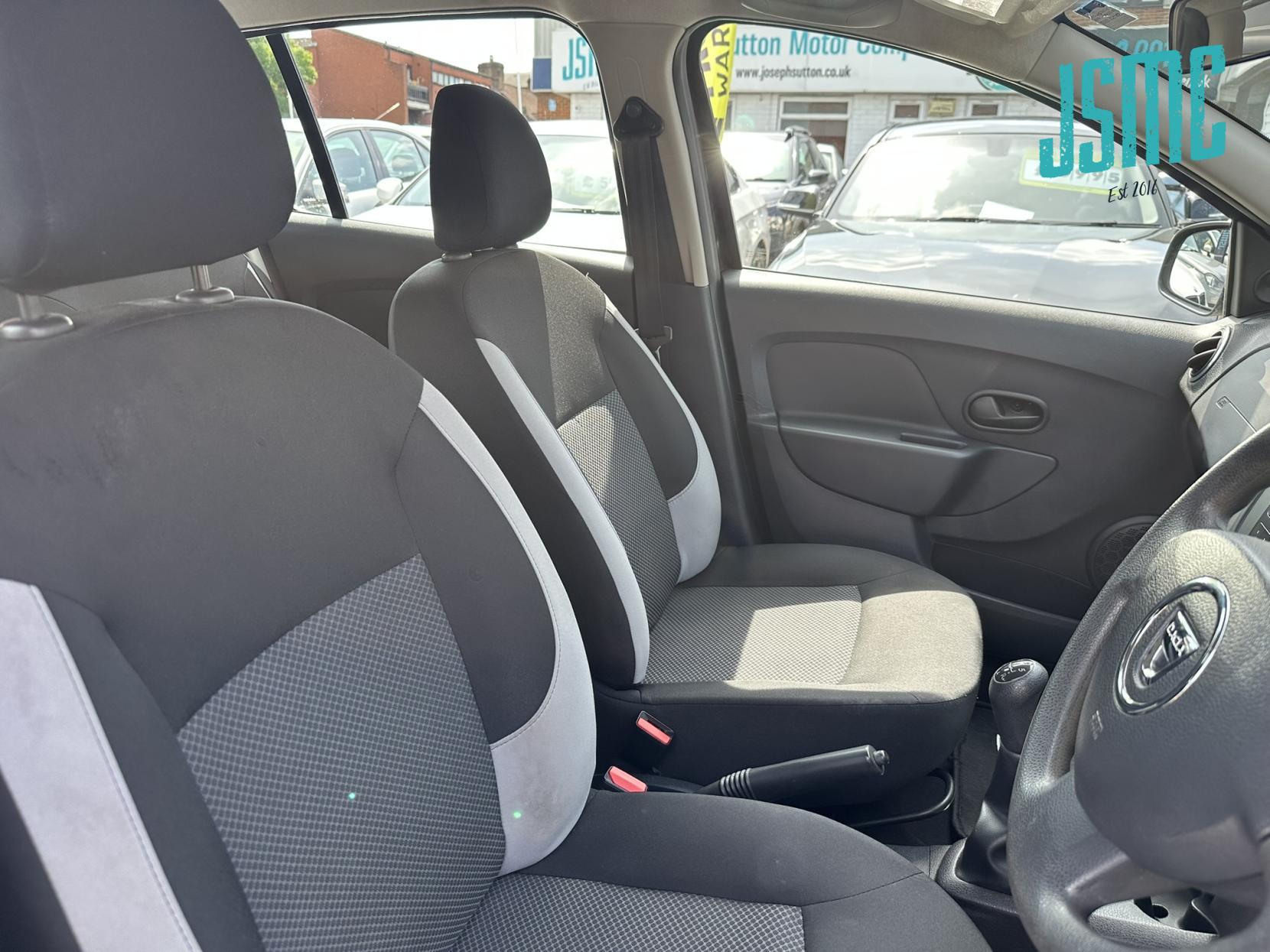 Dacia Sandero 0.9 TCe Ambiance Hatchback 5dr Petrol Manual Euro 6 (s/s) (90 ps)