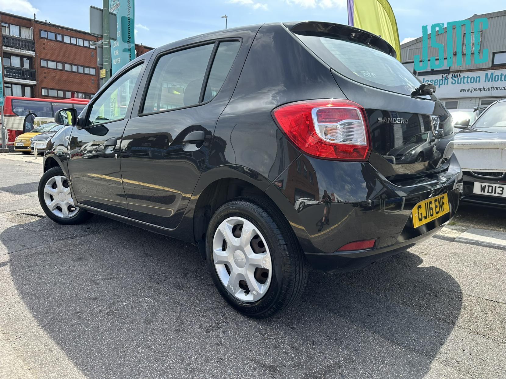 Dacia Sandero 0.9 TCe Ambiance Hatchback 5dr Petrol Manual Euro 6 (s/s) (90 ps)